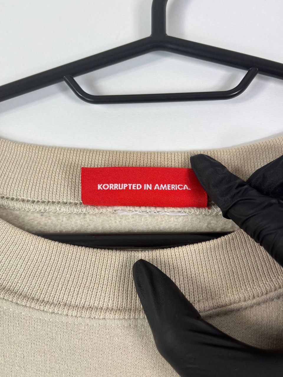 Other 4Hunnid Korrupted In America Crewneck Sweatshirt Size L Size US L / EU 52-54 / 3 - 3 Thumbnail