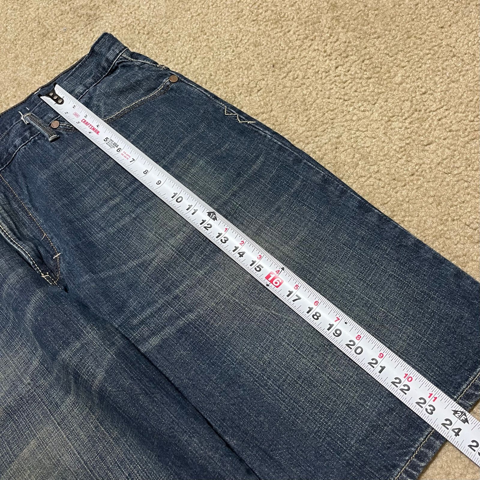 Levi's Levi’s Silver Tab Baggy Faded Dark Washed Jorts 41W Size US 41 - 4 Thumbnail