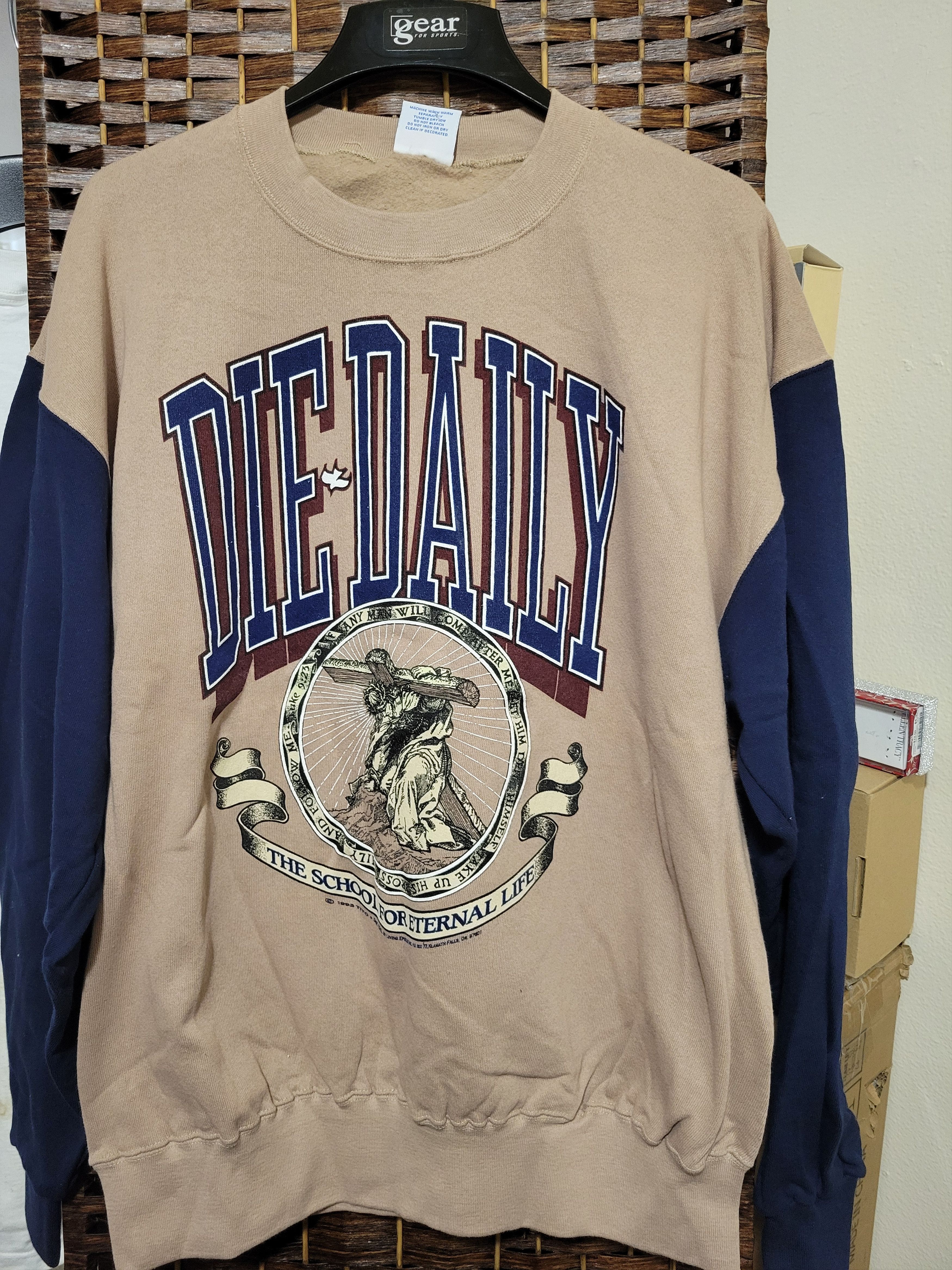 Other Die Daily Size US XL / EU 56 / 4 - 1 Thumbnail