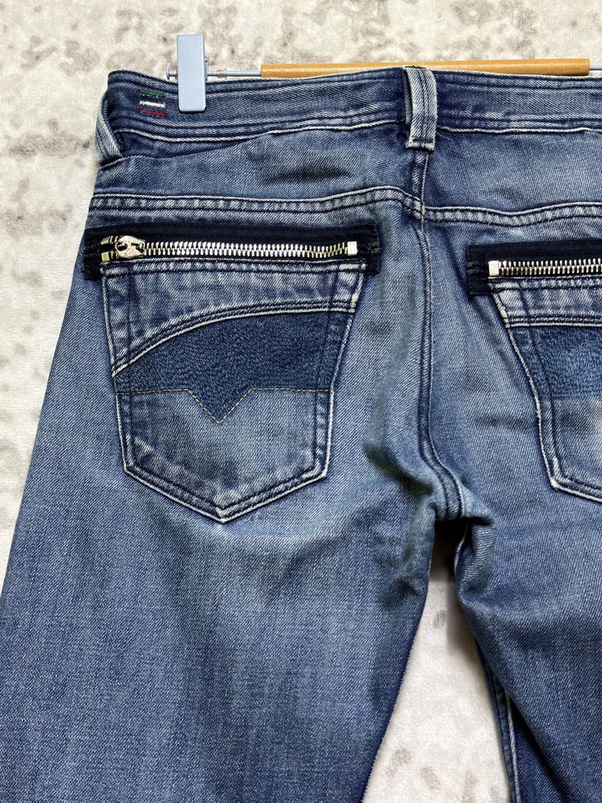 Diesel Diesel Slammer Blue Distressed Zipper Back Pocket Jeans Men Size US 31 - 11 Thumbnail