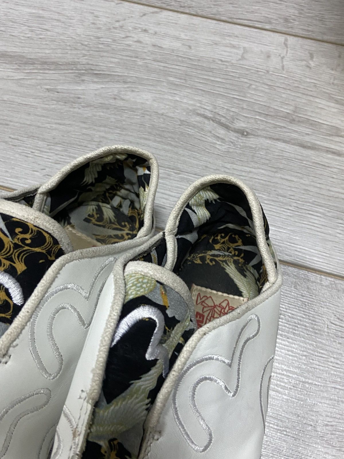 Evisu Evisu monogram big logo sneakers low top Size US 7 / EU 40 - 15 Thumbnail