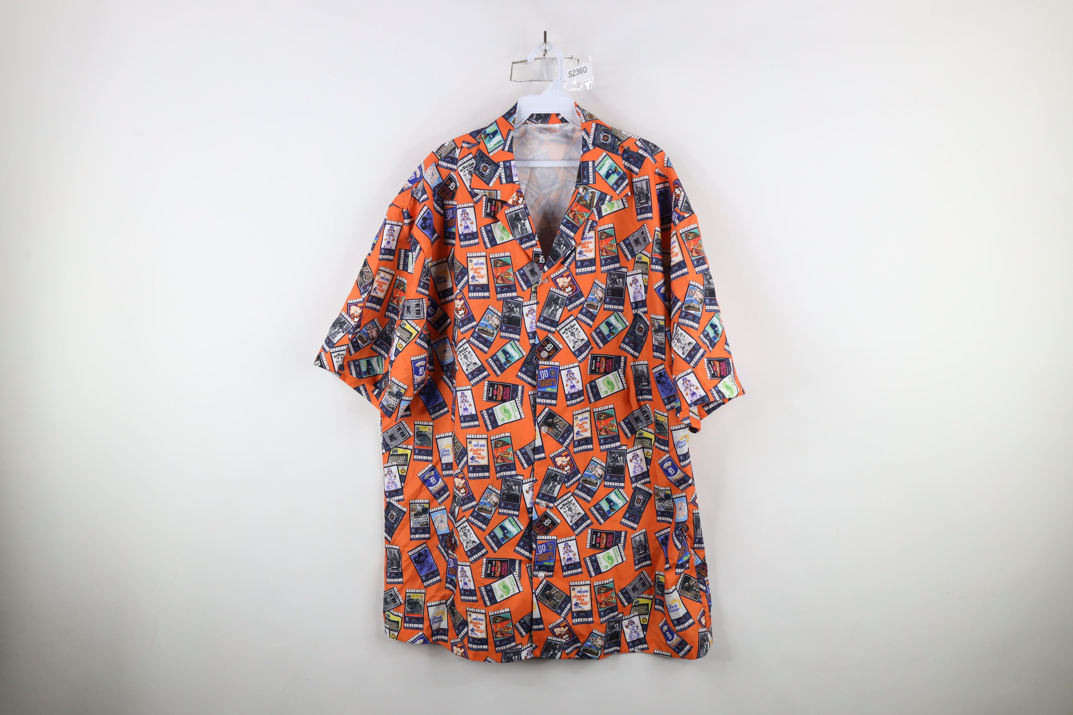 Vintage Vintage Print Detroit Tigers Baseball Hawaiian Button Shirt Size US XXL / EU 58 / 5 - 1 Thumbnail