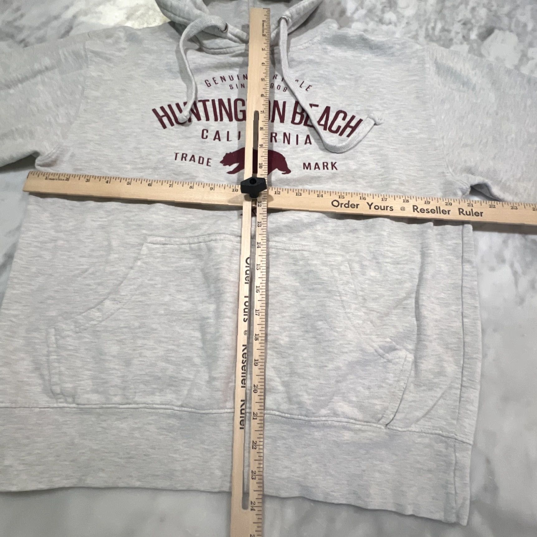 Vintage Huntington Beach Sweatshirt Men’s Medium Hoodie Front Pocket Grey California Size US M / EU 48-50 / 2 - 6 Thumbnail