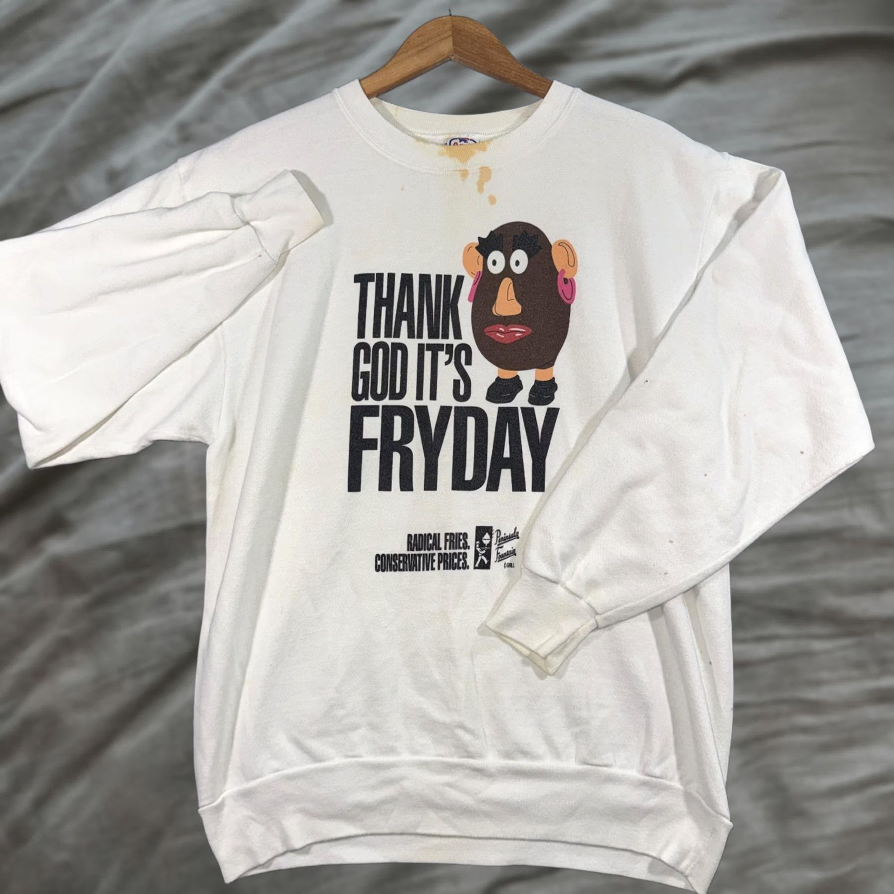 Anvil VINTAGE Anvil Sweatshirt Mens XL White Thank God Its Fryday Cartoon Graphic USA Size US XL / EU 56 / 4 - 1 Thumbnail