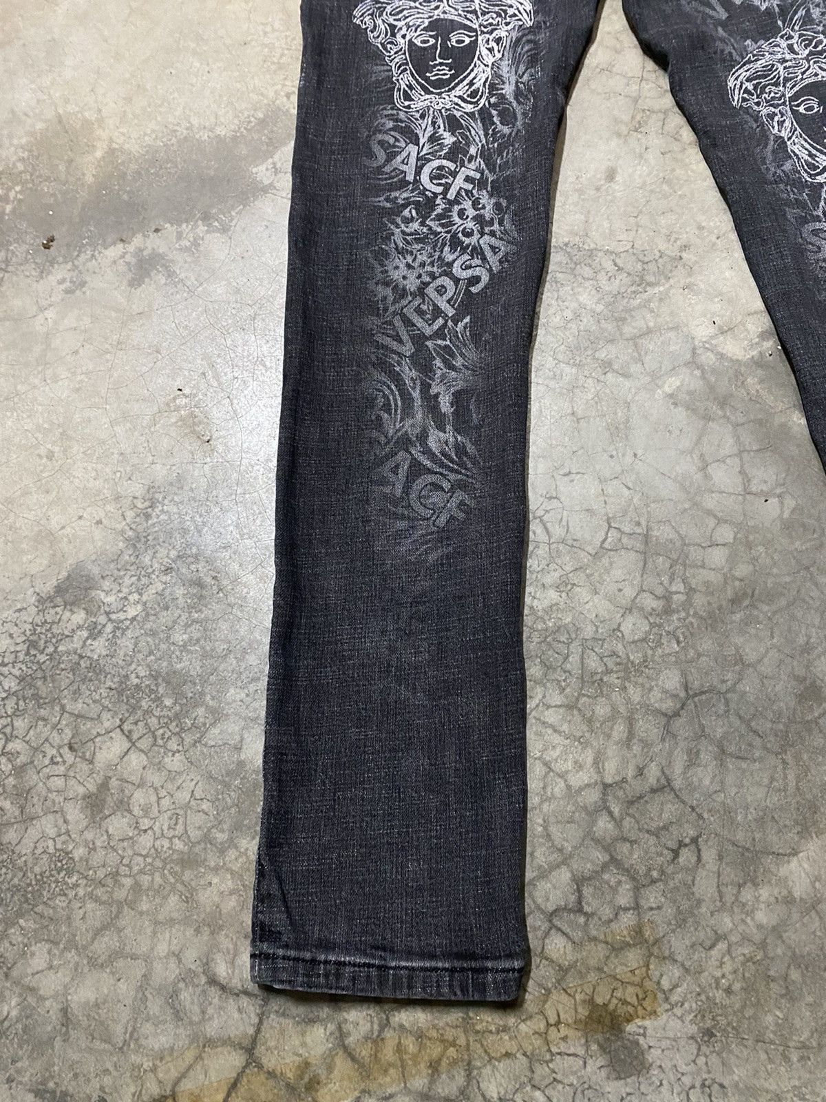 Japanese Brand × Vintage 💥last call💥Japanese Denim Versace Painted Slim Stretch p96 Size US 32 / EU 48 - 11 Thumbnail