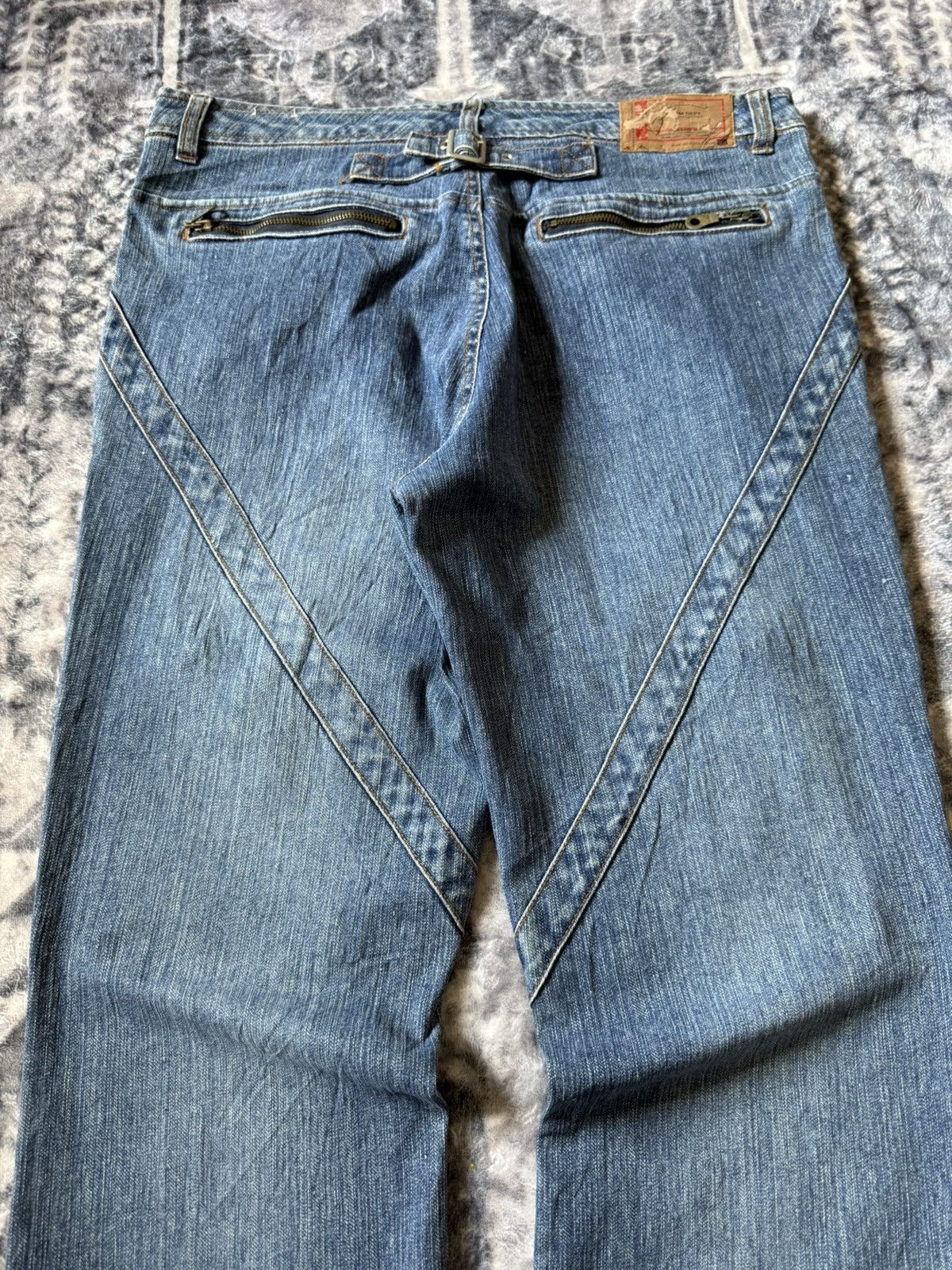 Japanese Brand × Le Grande Bleu (L.G.B.) Goddess Utility Patch Pocket Cargo Flared Jeans Size US 32 / EU 48 - 4 Thumbnail