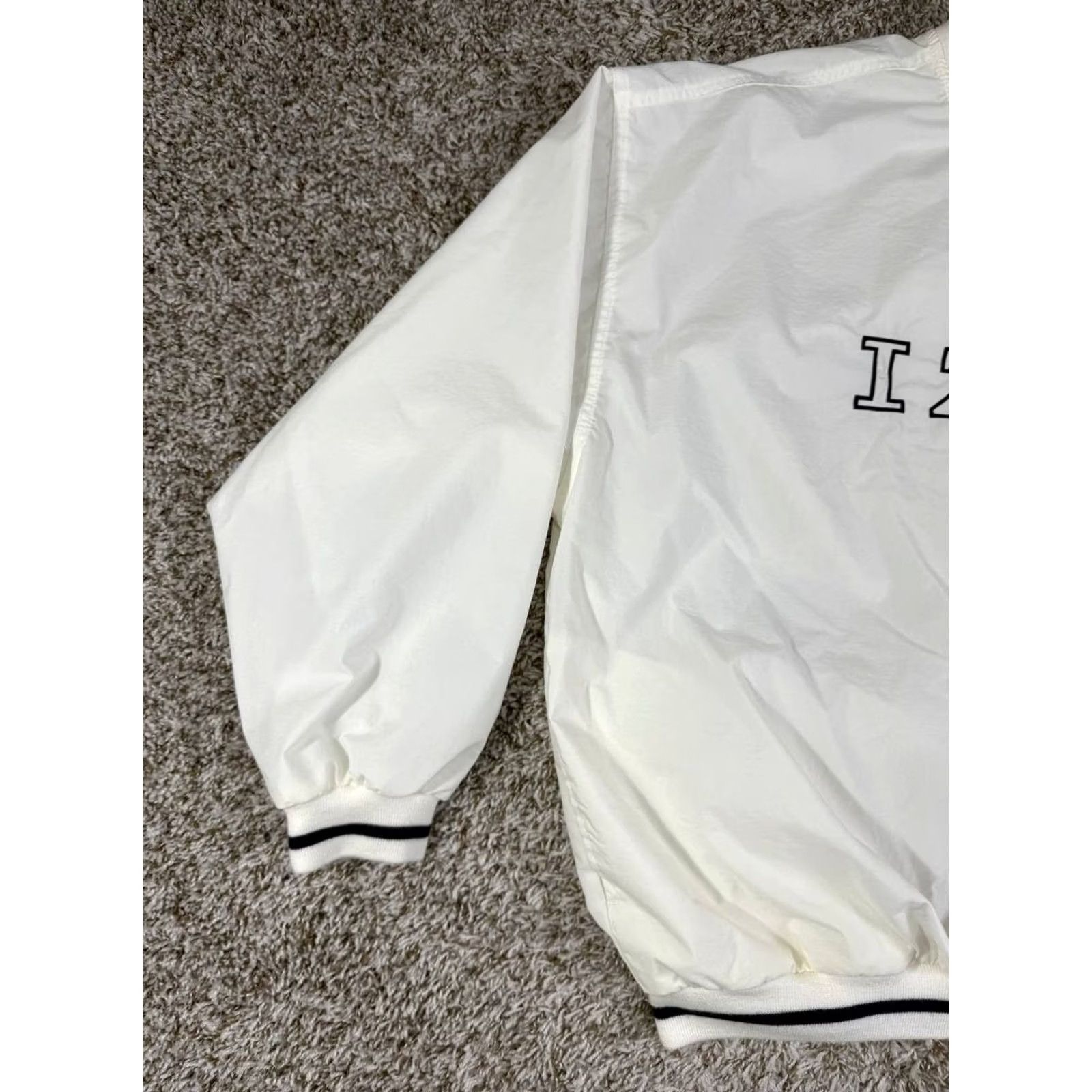 Izod VINTAGE IZOD Jacket Mens XL White Pullover Nylon Windbreaker Bomber Men Size Y2K Size US XL / EU 56 / 4 - 4 Thumbnail