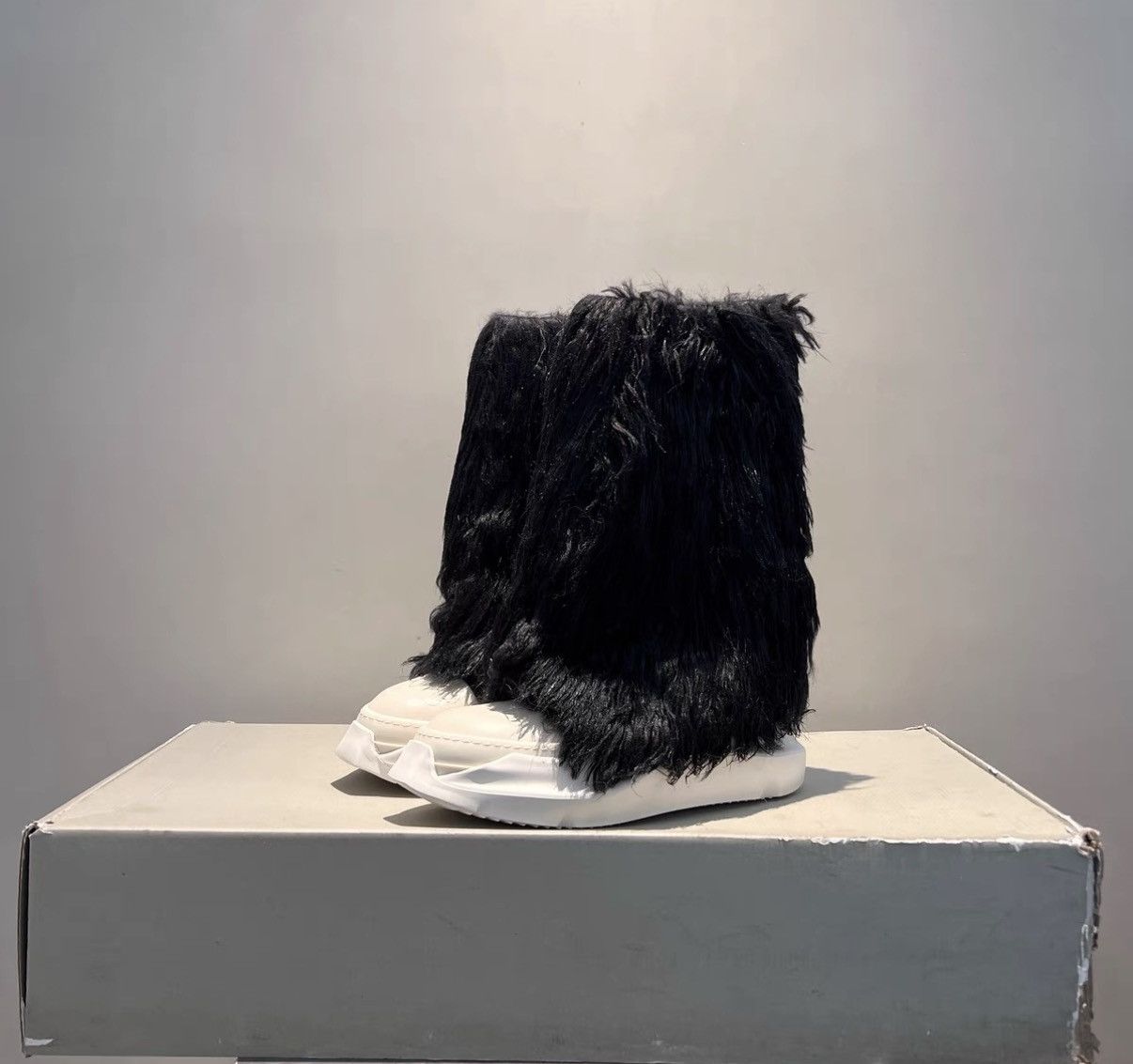 Rick Owens Rick Owens FW22 Abstract High-Top "Elephant" / Fur Boots Size US 9.5 / EU 42-43 - 1 Thumbnail