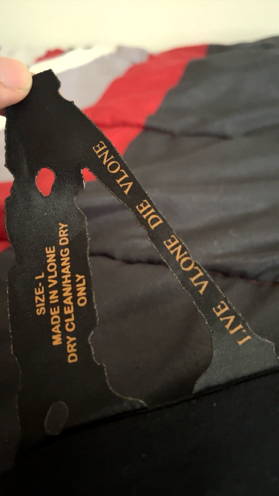 Vlone Vlone Friends Japan Flag Tee Size US L / EU 52-54 / 3 - 3 Thumbnail