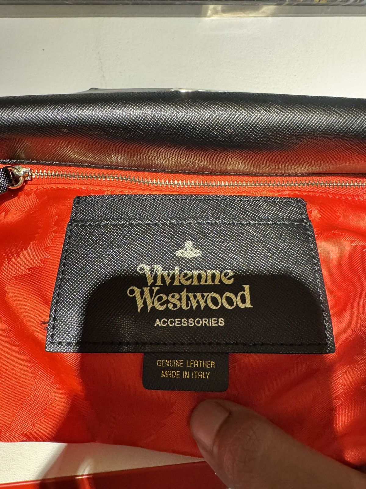 Vivienne Westwood Vivienne Westwood Chain Shoulder Bag/ Opio Saffiano Leather Size ONE SIZE - 8 Thumbnail