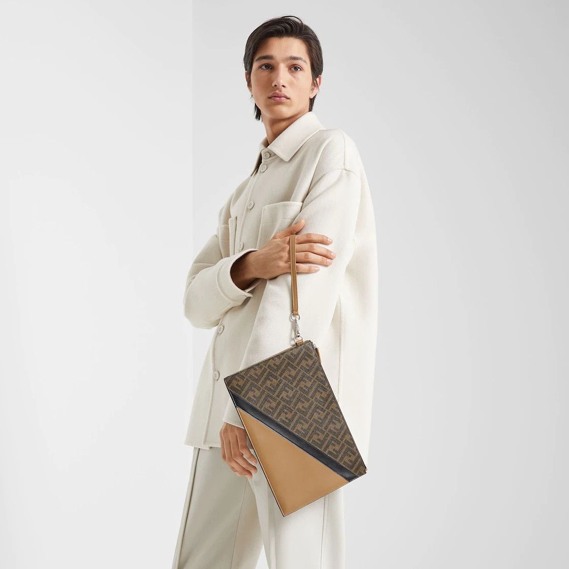Fendi o1s1wg111025 Size: OS / Diagonal Flat Pouch in Beige/Black Size ONE SIZE - 4 Thumbnail