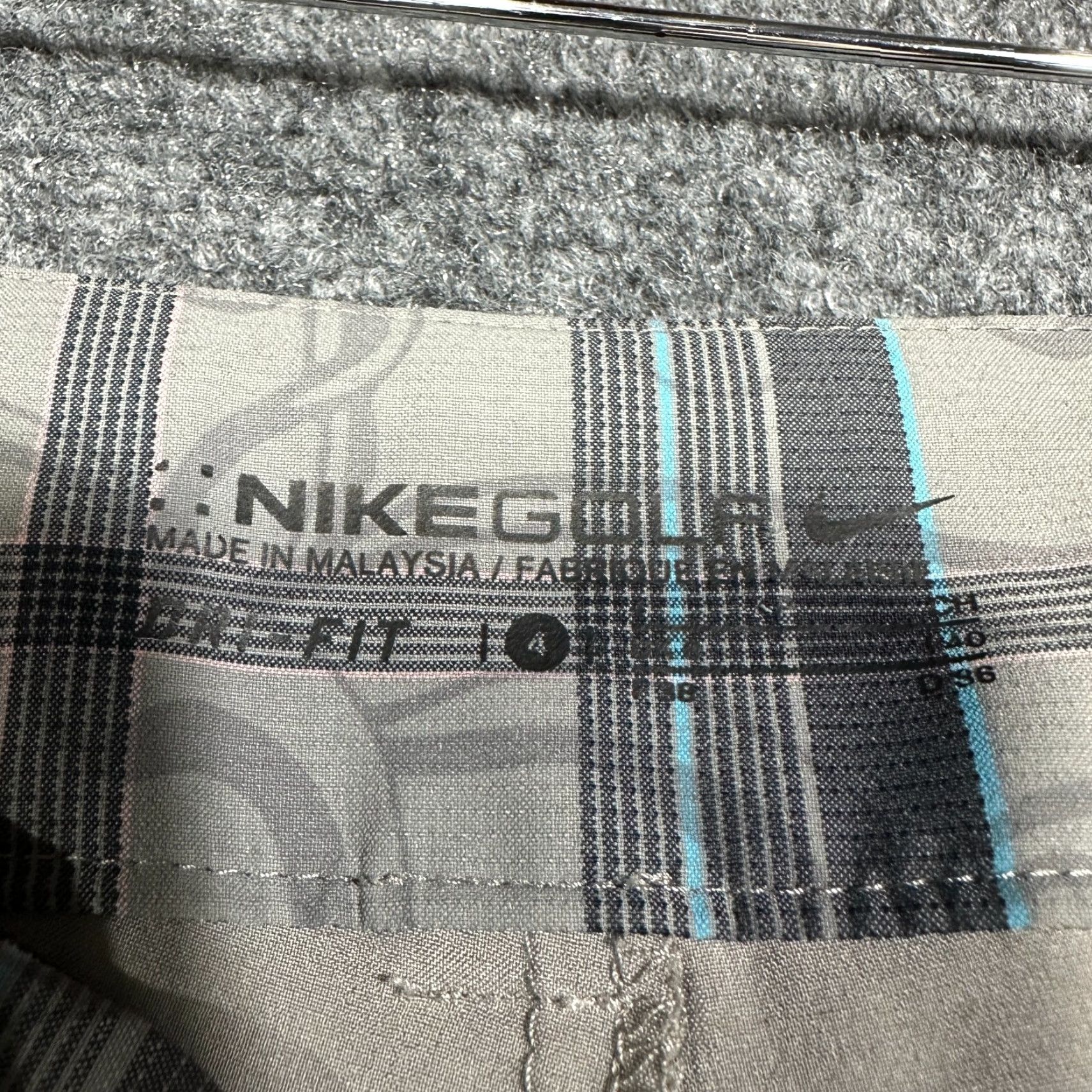 Nike Nike Golf Dri-Fit Skort Womens 4 Gray Plaid Golf Tennis Pockets Zip Side Activewear Skort Womens 4 Gray Plaid Nike Size ONE SIZE - 4 Thumbnail