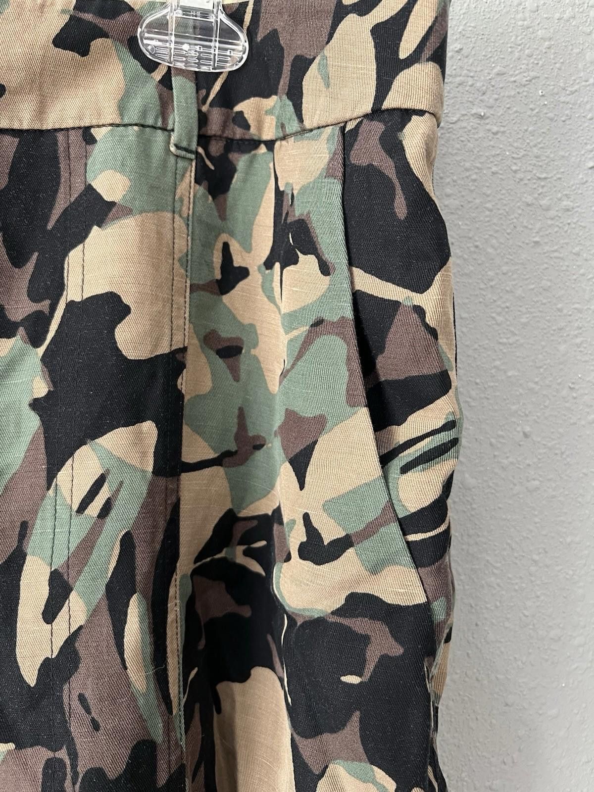 Chicos Chicos Casual Straight Leg Cargo Pants Cropped Camo 14 Size 36" / US 14 / IT 50 - 3 Thumbnail