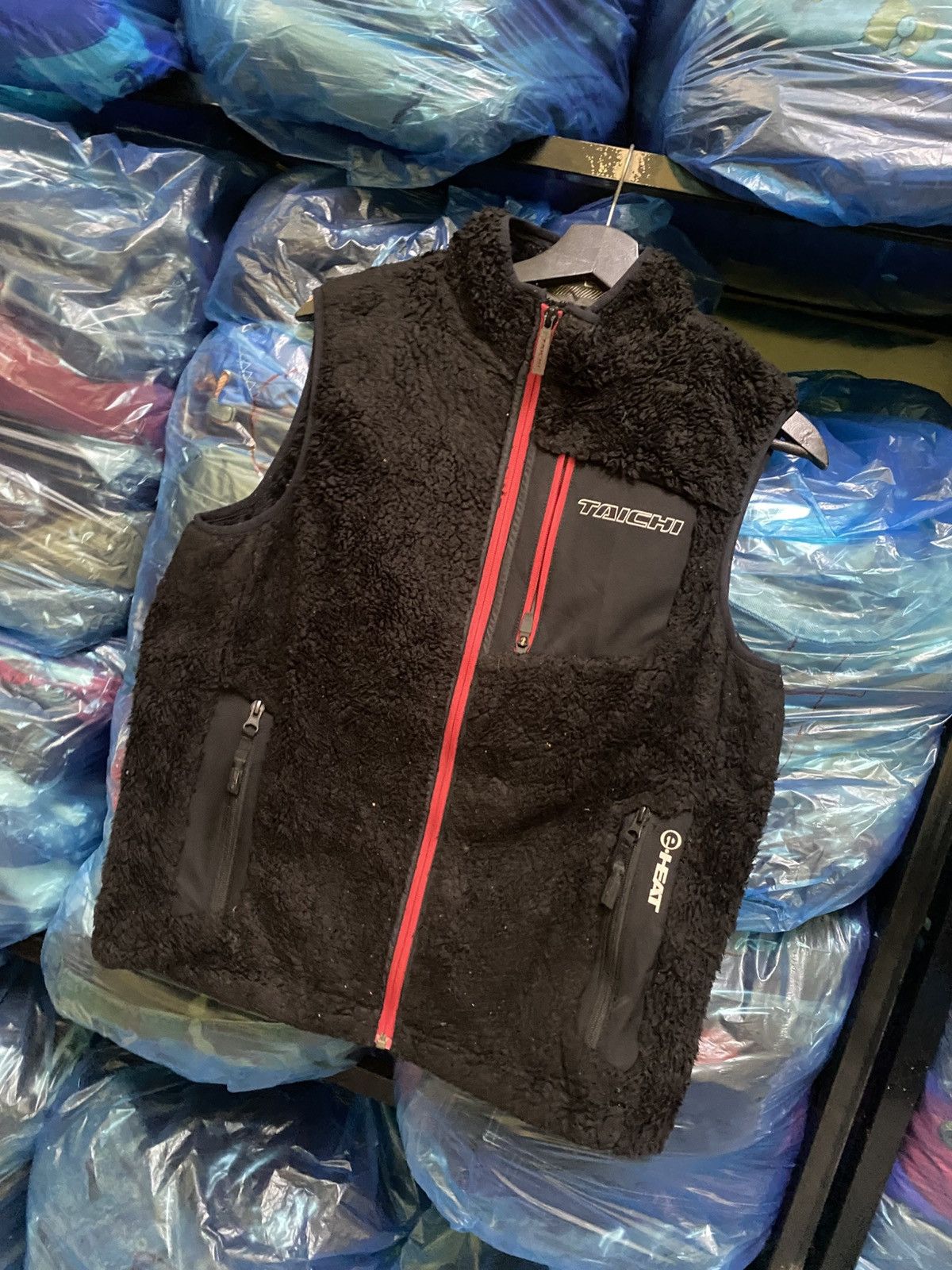 Vintage VINTAGE Y2K TAICHI FLEECE VEST JACKET Size US M / EU 48-50 / 2 - 2 Thumbnail