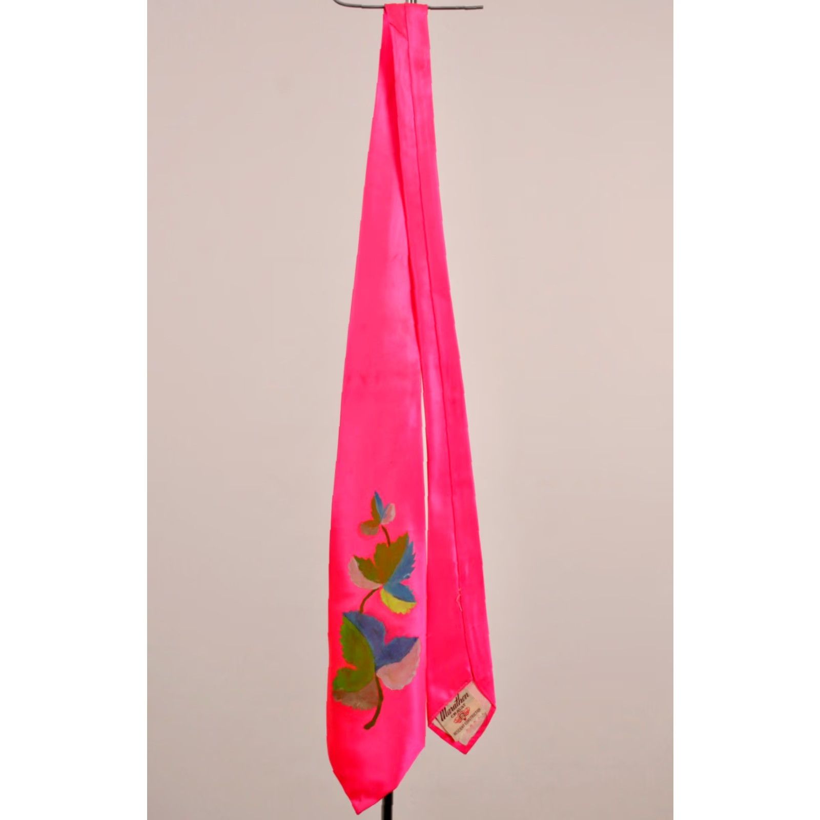 Vintage VTG 1940s Hand Painted Neon Pink & Green Leaf Necktie - Men’s Tie, 40s, Vintage, 49" Length, 4.25" Width, Original Condition Size ONE SIZE - 7 Thumbnail