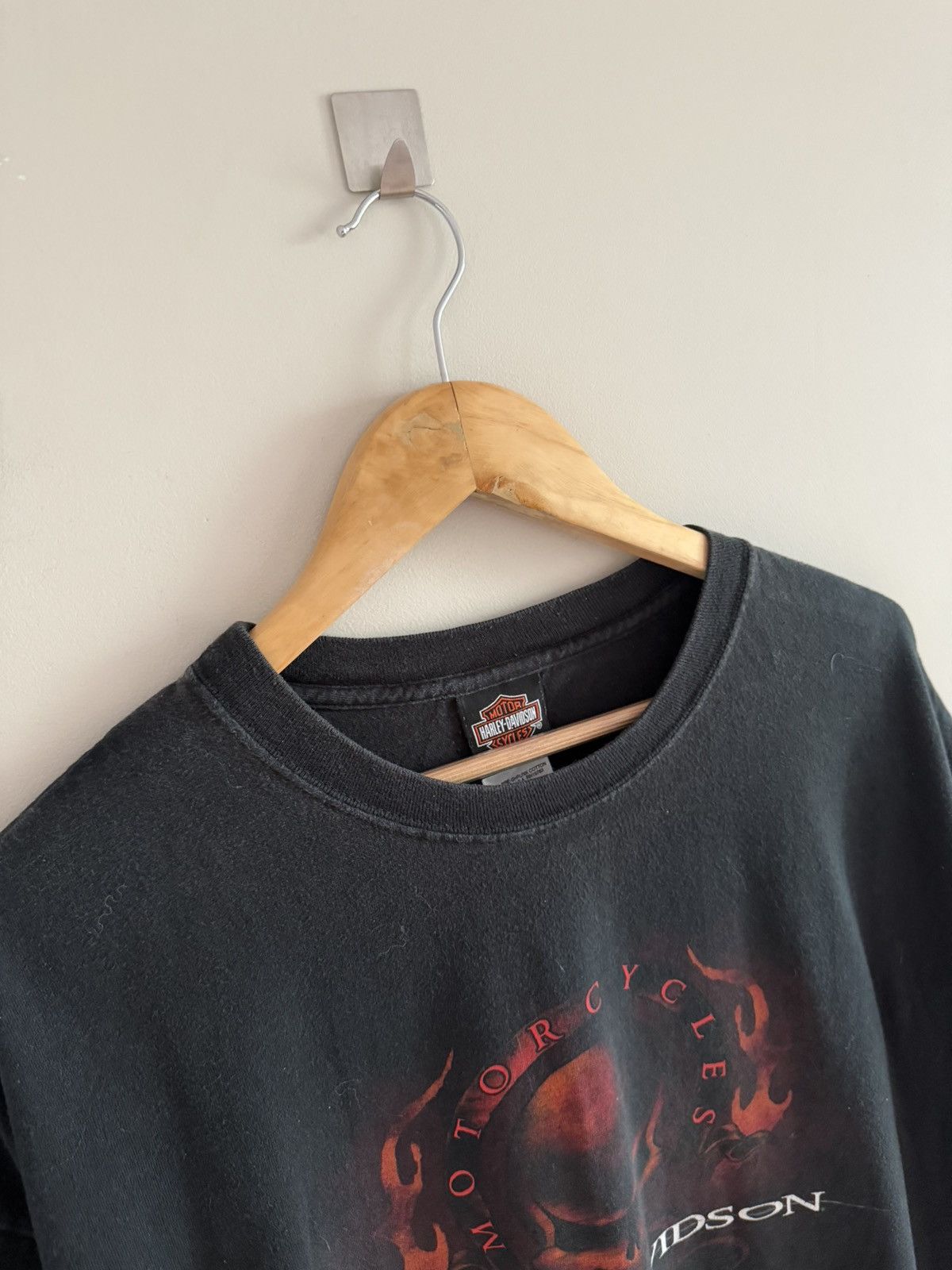 Vintage Vintage 2005 Harley Davidson Moto England Skull T-shirt Size US XXL / EU 58 / 5 - 2 Thumbnail