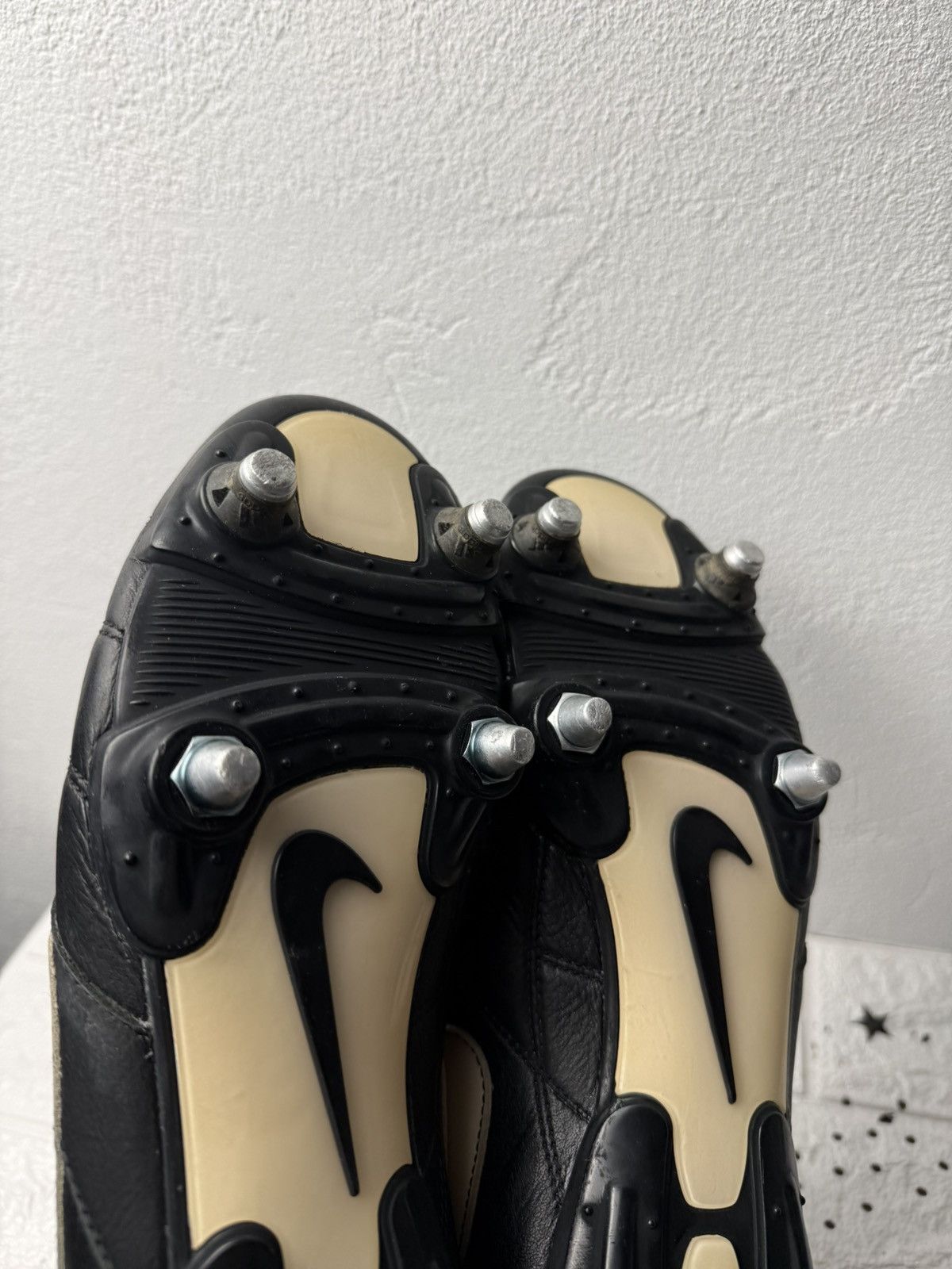 Nike Nike Tiempo Ronaldinho R10 SG US8 UK7 EUR41 BOOTS LEGEND Size US 8 / EU 41 - 9 Thumbnail
