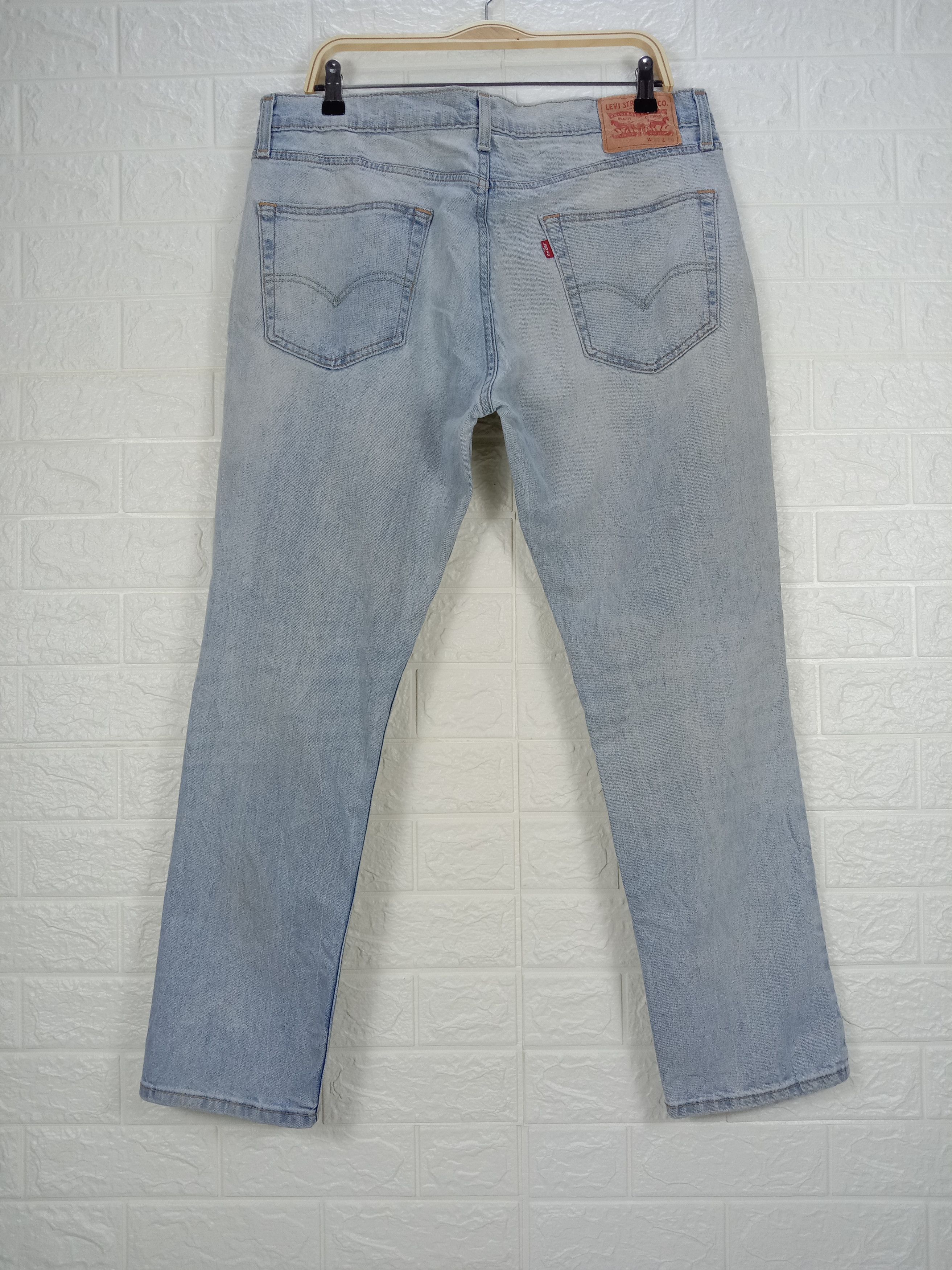 Levi's Vintage Levi's 511 Jeans Light Wash Slim Cut Denim Size US 36 / EU 52 - 5 Thumbnail