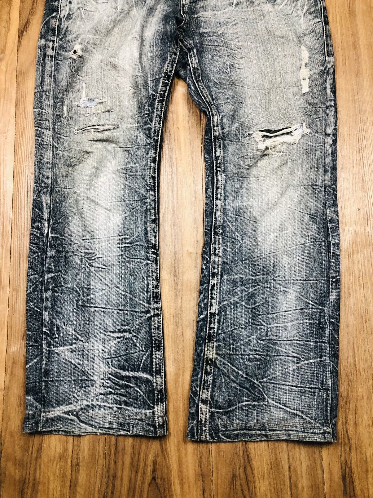 Other Blow By Blue Distress Bootcut Jeans (34) Size US 31 - 4 Thumbnail