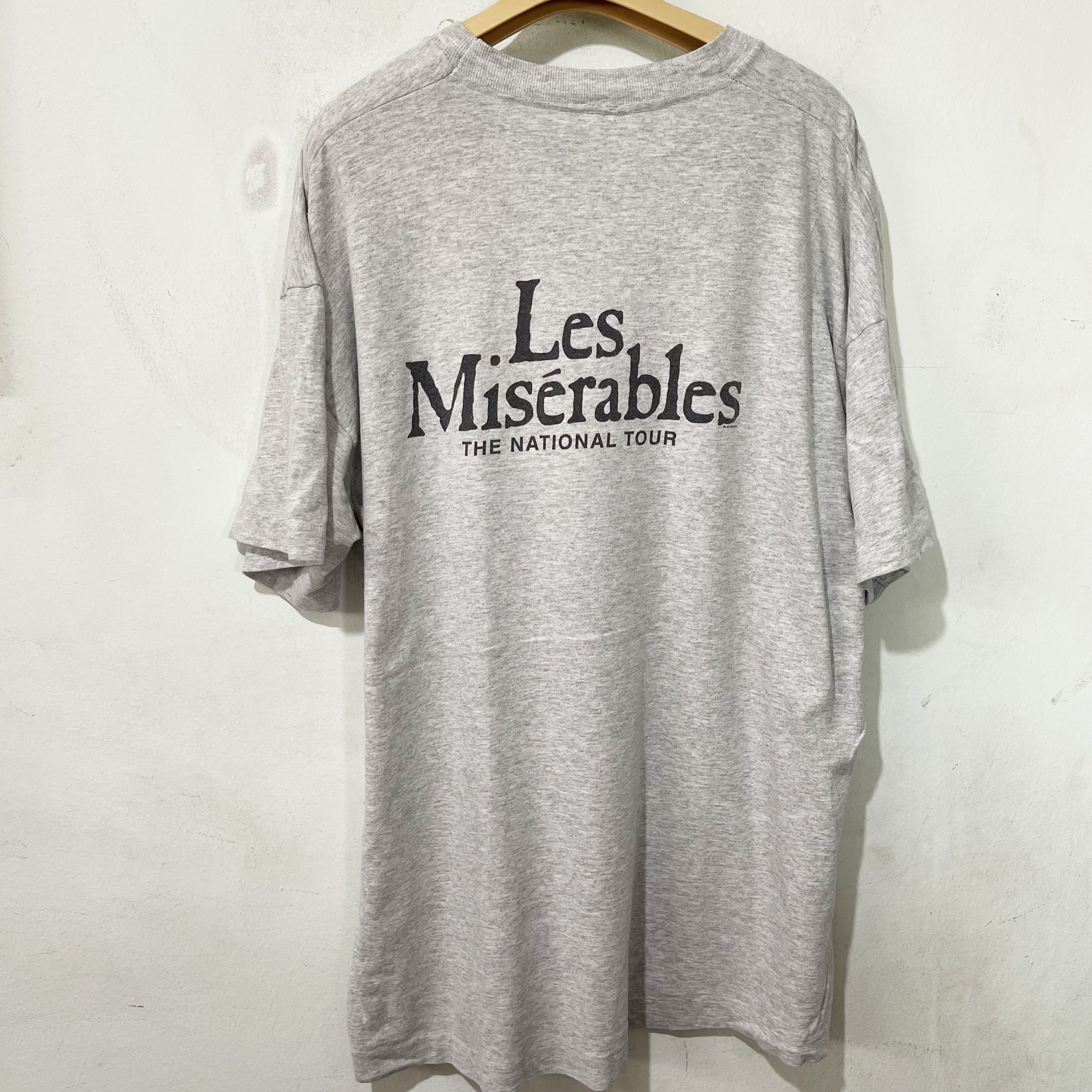 Other Vintage 1986 Les Miserables Shirt Size US XL / EU 56 / 4 - 4 Thumbnail