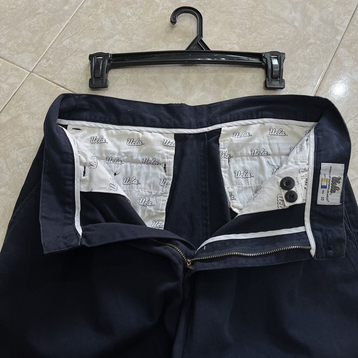The Unbranded Brand University Of California Los Angeles Pants Bruins Size US 30 / EU 46 - 1 Thumbnail