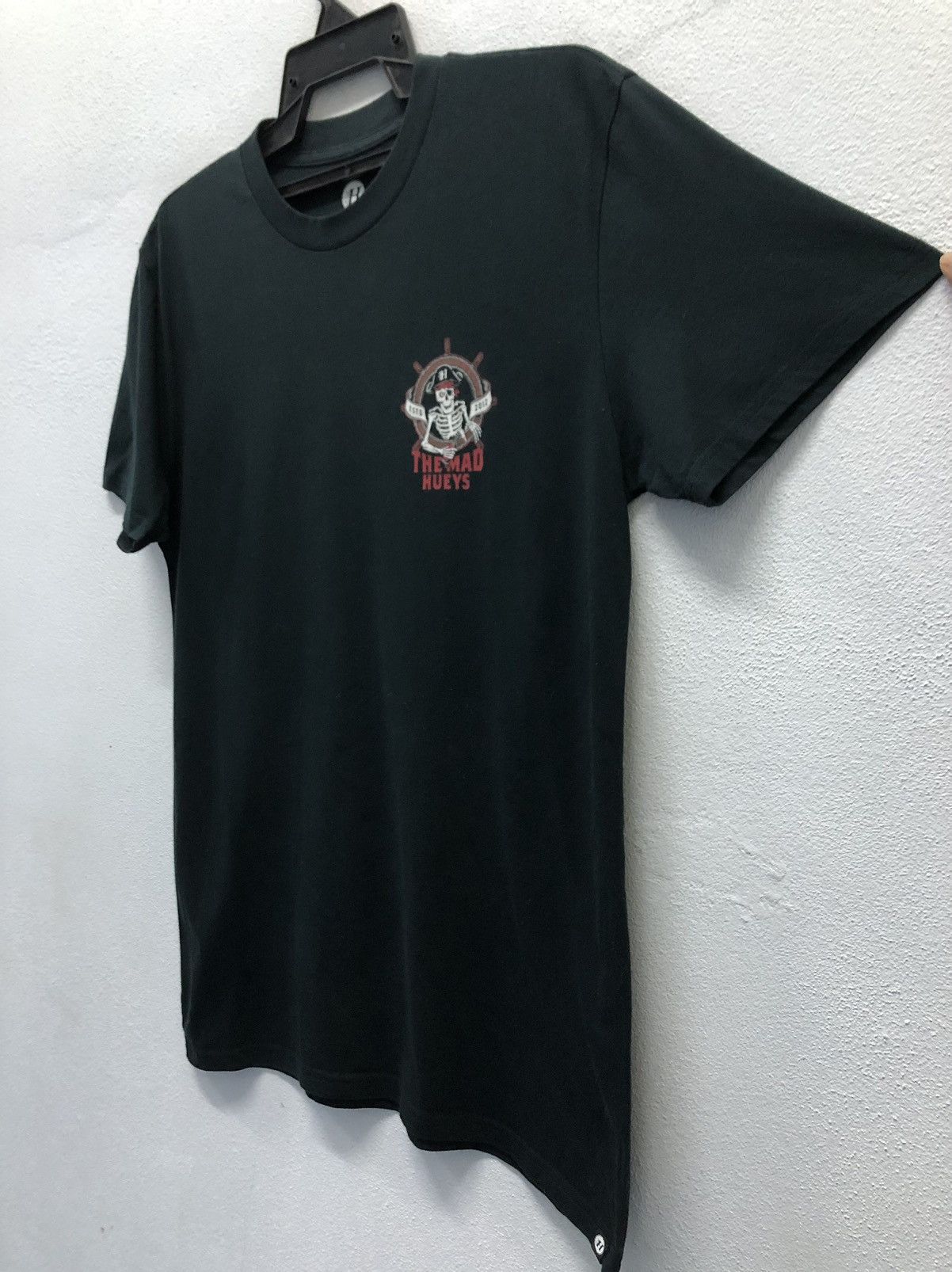 Vintage The Mad Hueys Captain Cooked Estd 2012 T-Shirt Size US S / EU 44-46 / 1 - 7 Thumbnail