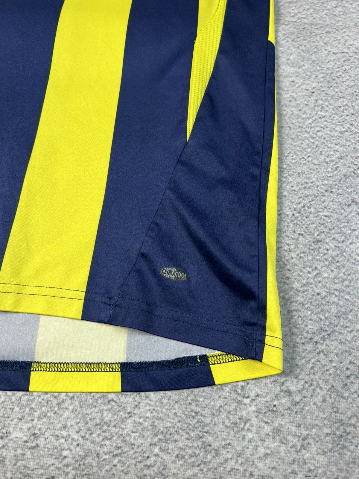 Adidas × Vintage Adidas Vintage Soccer Jersey fenerbahce Size US S / EU 44-46 / 1 - 8 Thumbnail
