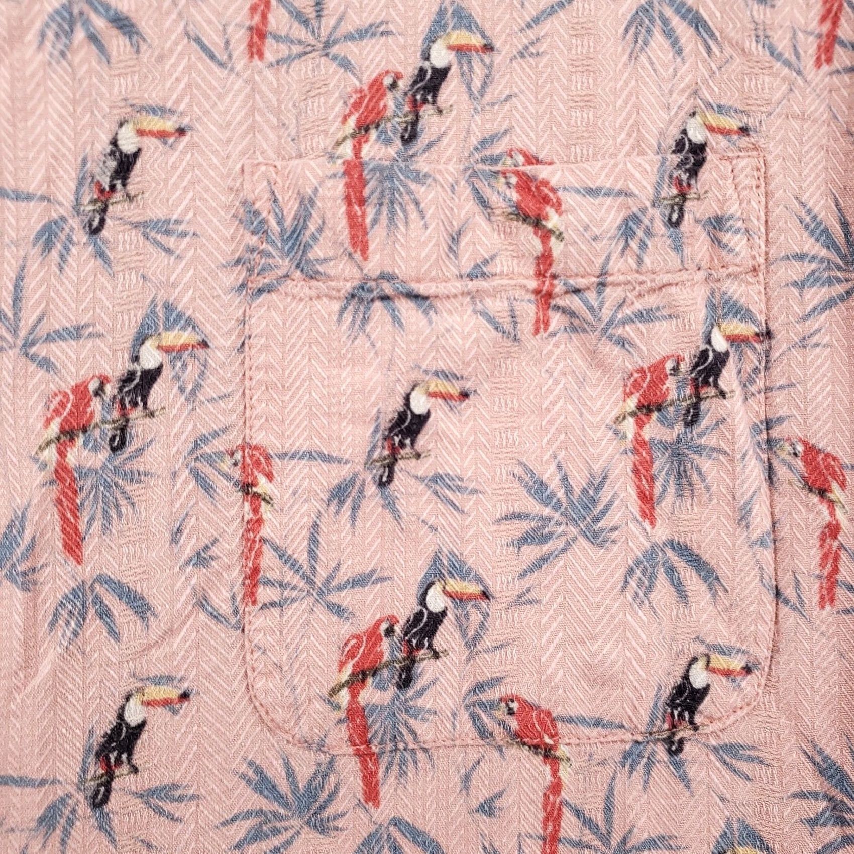 Vintage Caribbean Shirt Mens XL Pink Silk Blend Short Sleeve Hawaiian Parrots Button Up Size US XL / EU 56 / 4 - 3 Thumbnail