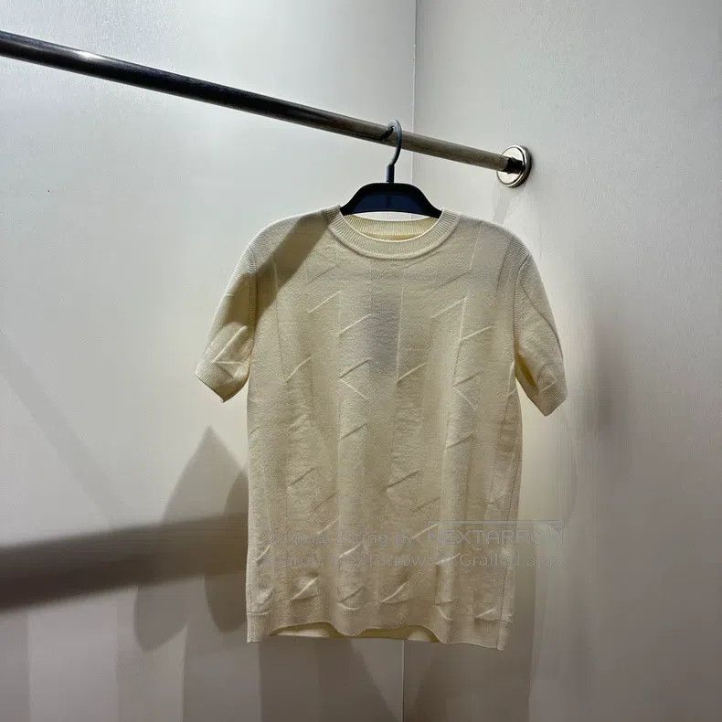 Hermes Hermes Pure wool knit short sleeve Size XS / US 0-2 / IT 36-38 - 1 Thumbnail