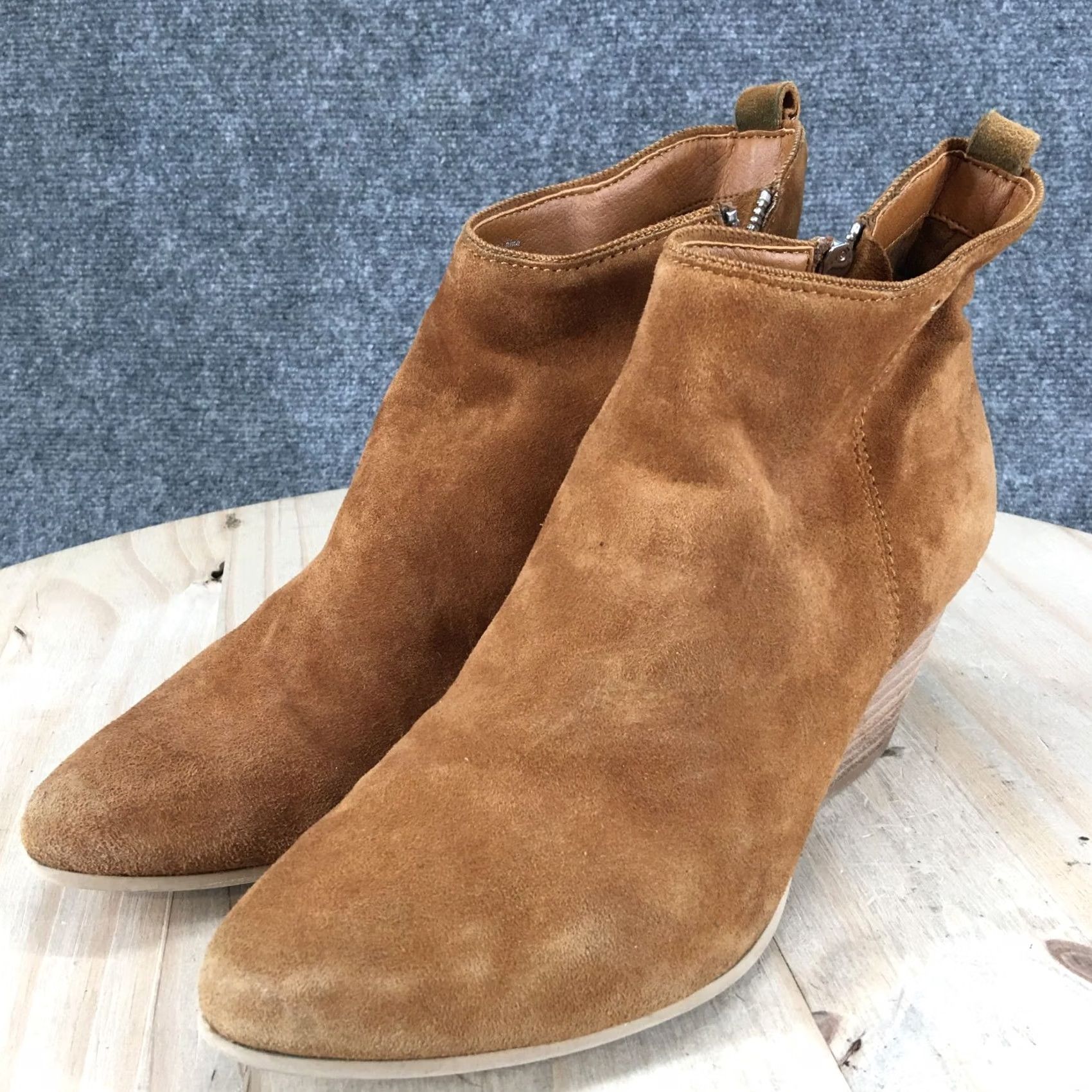 Dolce Vita Dolce Vita Boots Womens 9 Casual Side Zip Pointed Ankle Bootie Brown Suede Heels Size US 9 / IT 39 - 7 Thumbnail