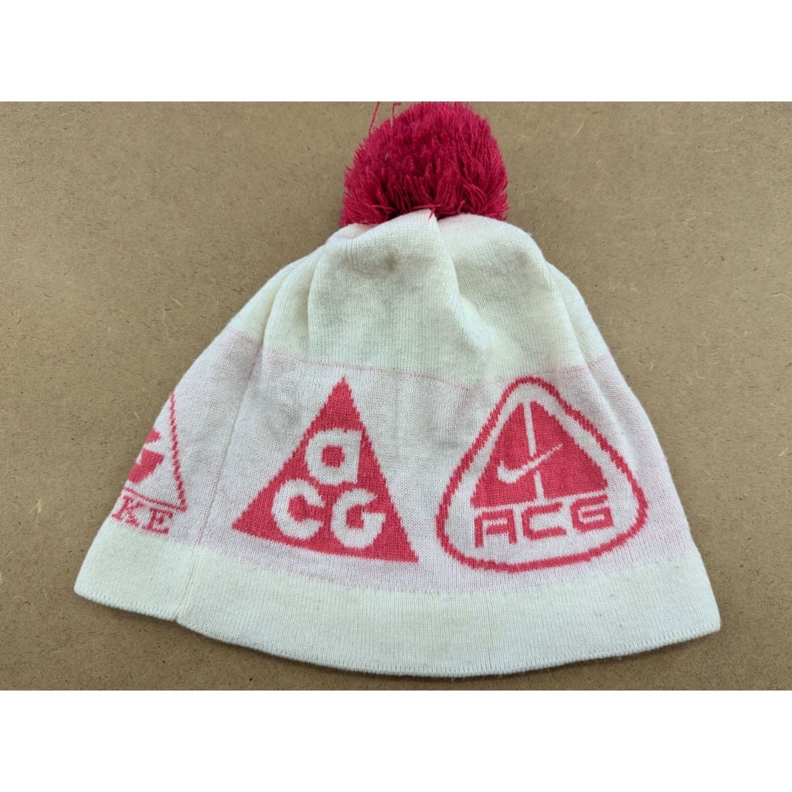 Nike Nike Beanie Hat One Size Pom Pom White Pink, Unisex Adults, Knit Acrylic, Vintage? (ACG) 2007 - 2007 not Vintage, Solid Pattern, Casual Size ONE SIZE - 2 Thumbnail