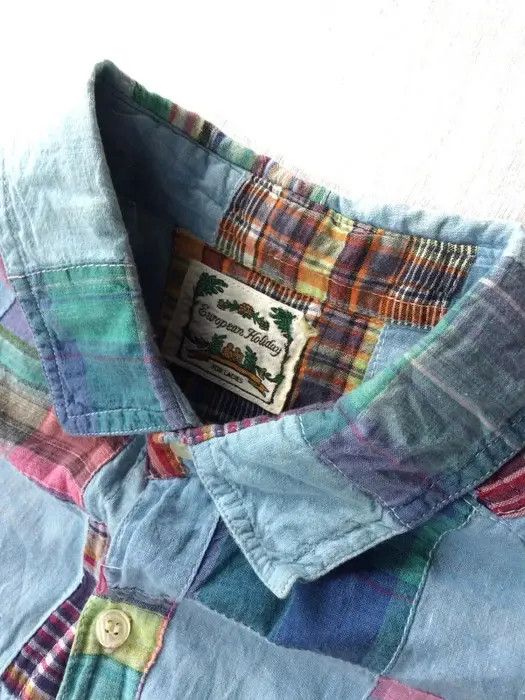Vintage Vintage European Holiday Patchwork Shirt Button Ups Size US M / EU 48-50 / 2 - 4 Thumbnail
