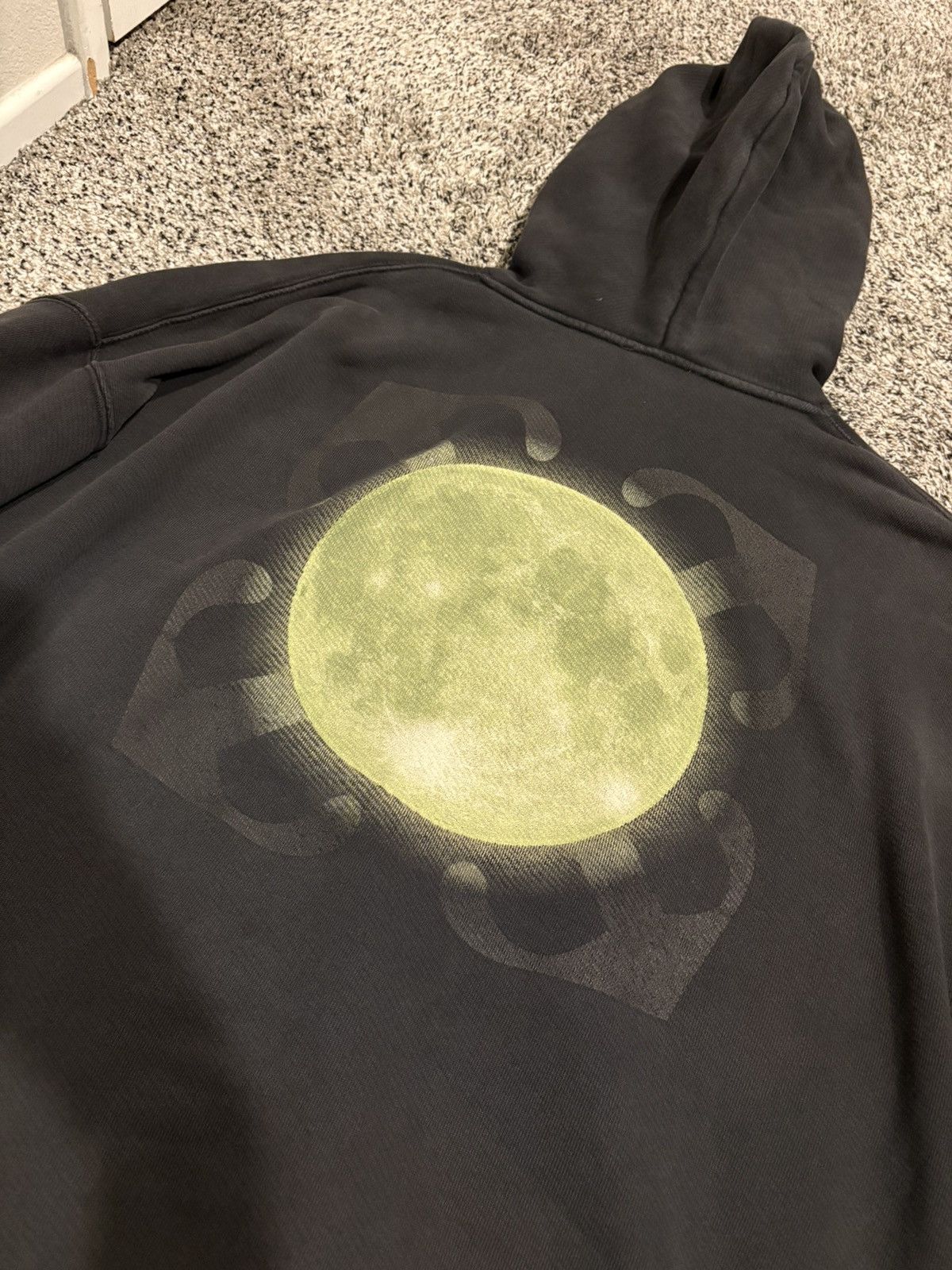 Off-White Off White Super Moon Hoodie Size US L / EU 52-54 / 3 - 3 Thumbnail