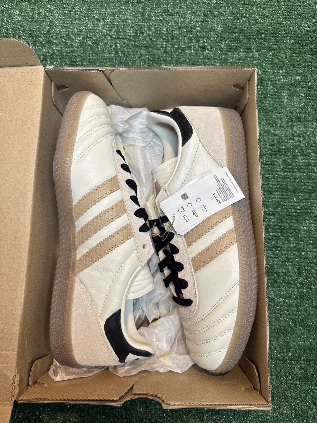 Adidas Adidas Samba Off White Magic Beige Size 10.5 Size US 10.5 / EU 43-44 - 11 Thumbnail