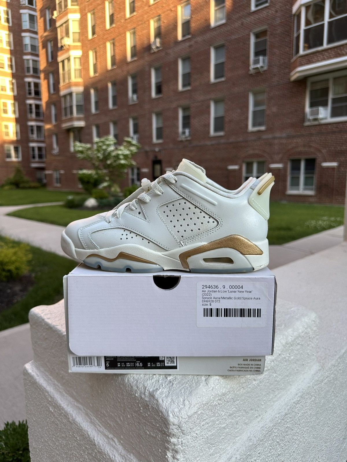 Nike air jordan 6 low lunar new year Size US 5 / EU 37 - 3 Thumbnail