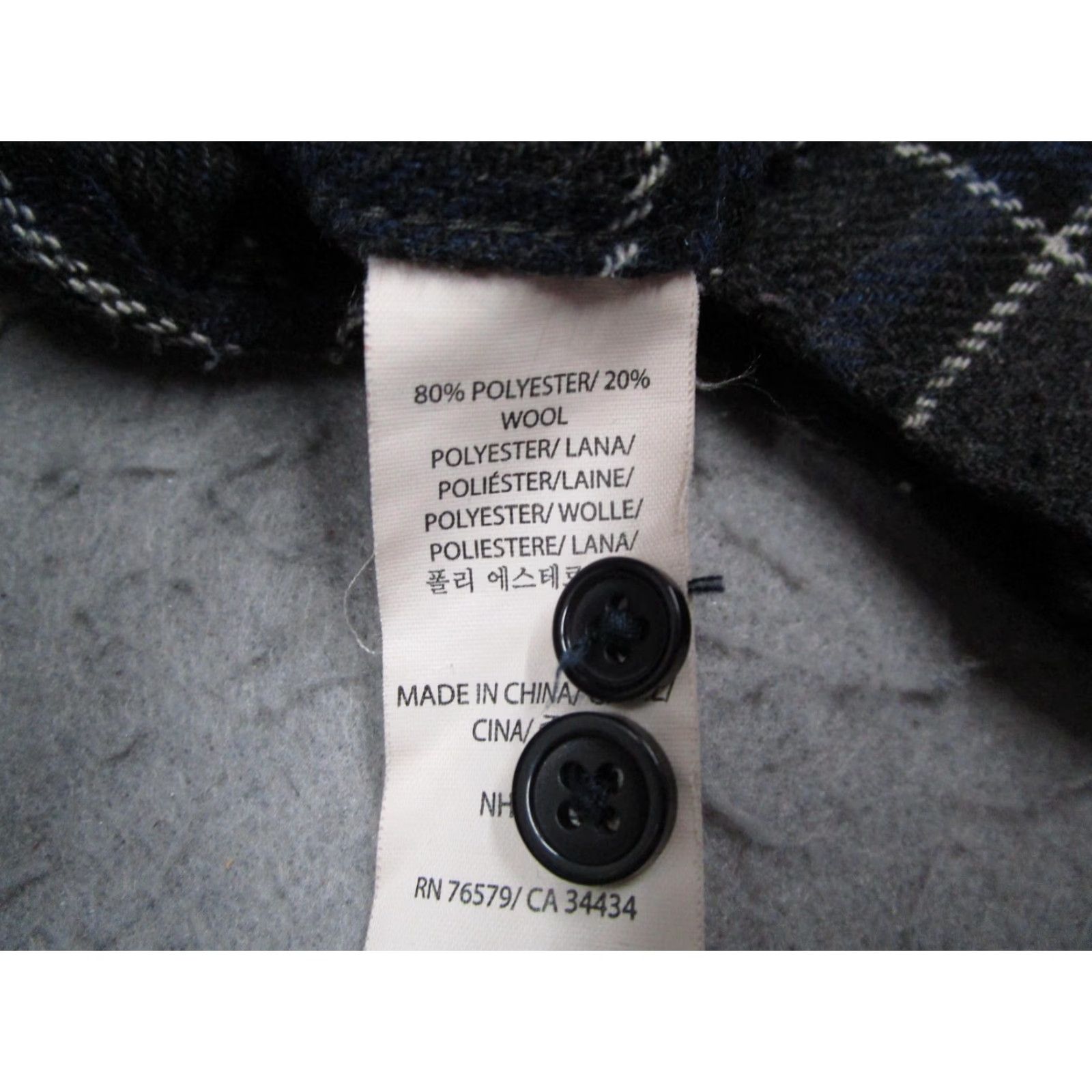 Vintage **Gray Plaid Flannel Shirt Mens Small Button Up Workwear** User: Gray Plaid Flannel Shirt Mens Small Button Up Workwear Size US S / EU 44-46 / 1 - 4 Thumbnail