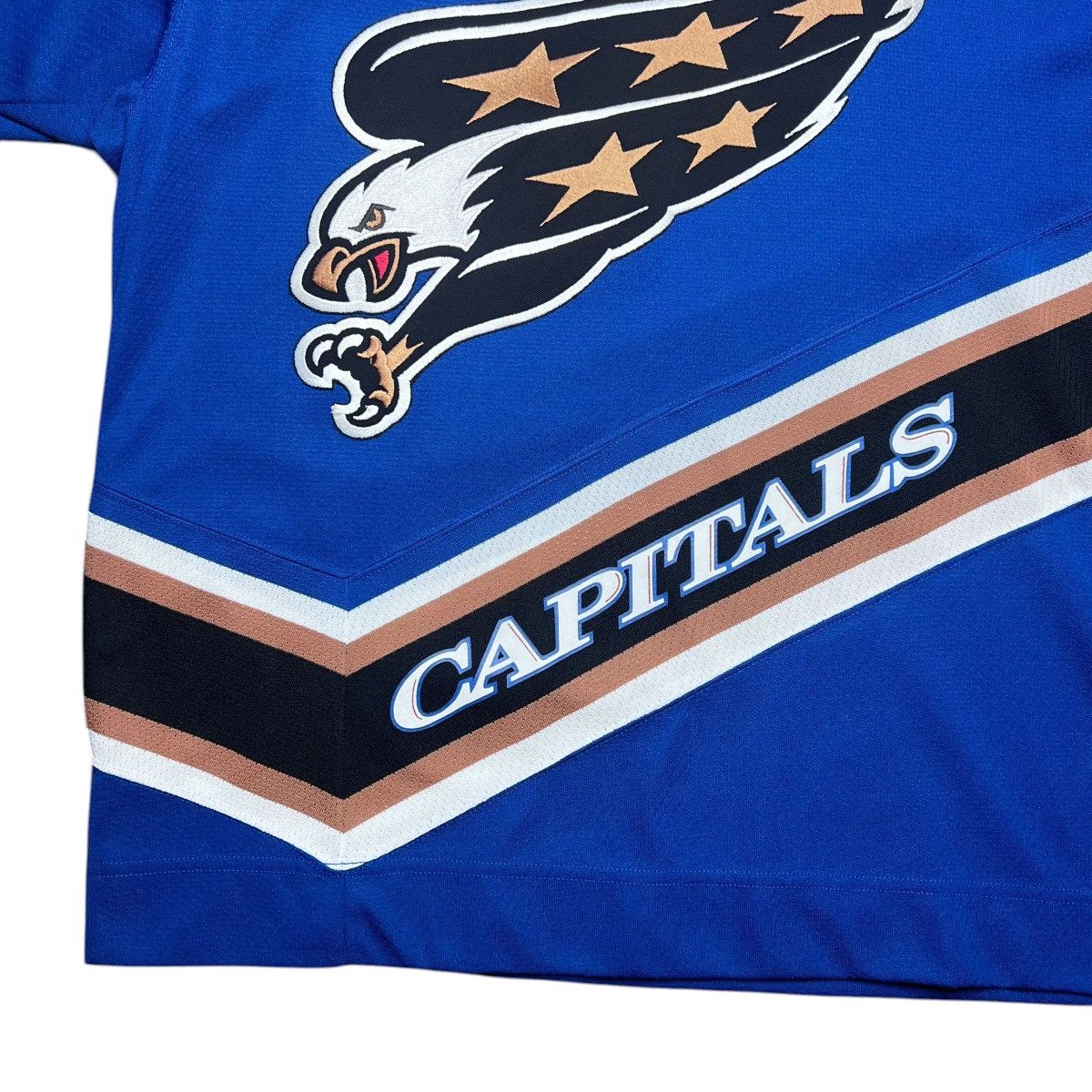 Ccm NHL Washington Capitals Screaming Eagle CCM Hockey Jersey Size US M / EU 48-50 / 2 - 7 Thumbnail