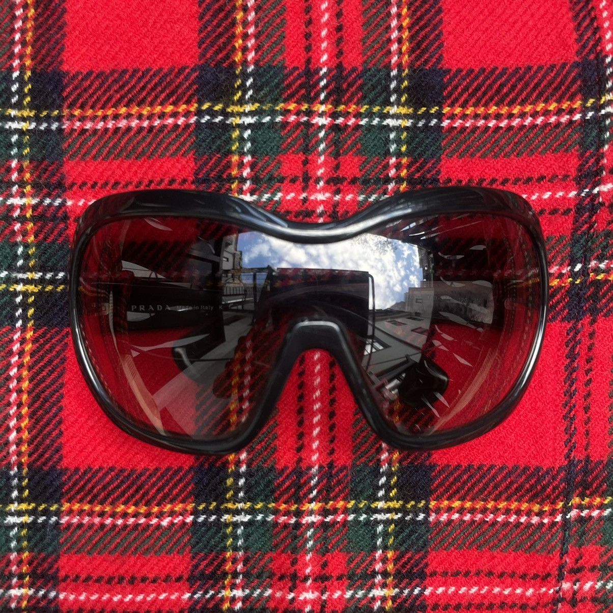 Prada Prada FW11 Illusion Sunglasses Size ONE SIZE - 3 Thumbnail
