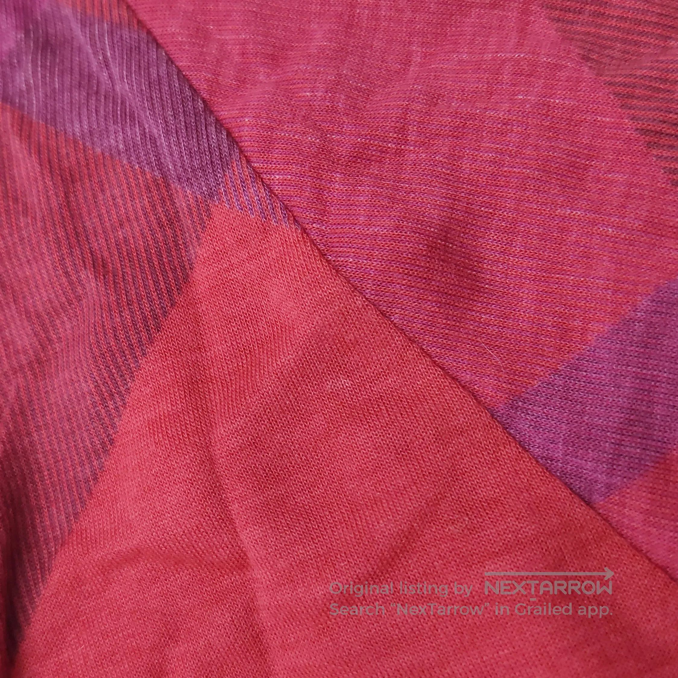 Burberry Burberry Brit Red Scoop Neck Tee Shirt . Size US M / EU 48-50 / 2 - 8 Thumbnail