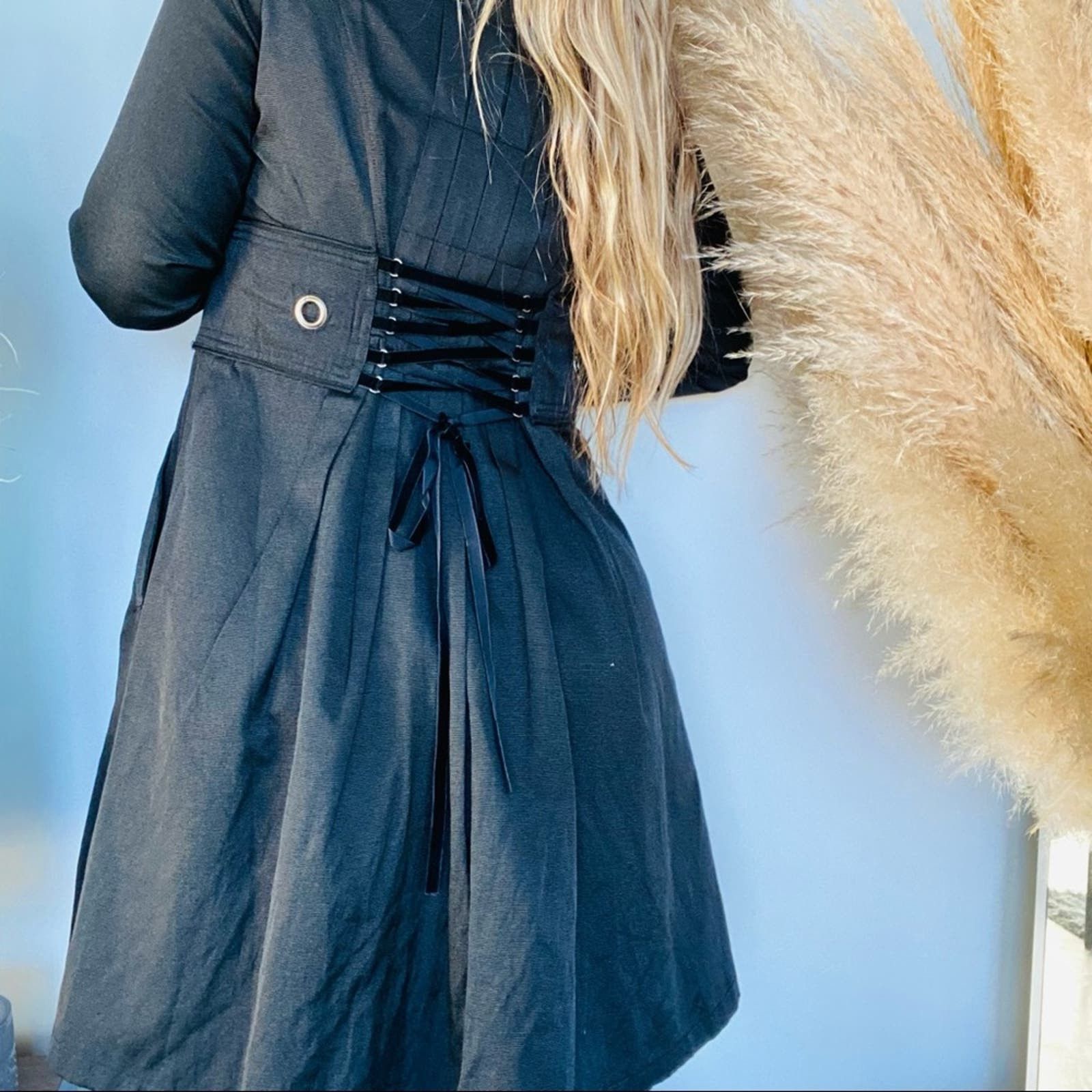 3530295 Black Tie-Waist Trenchcoat