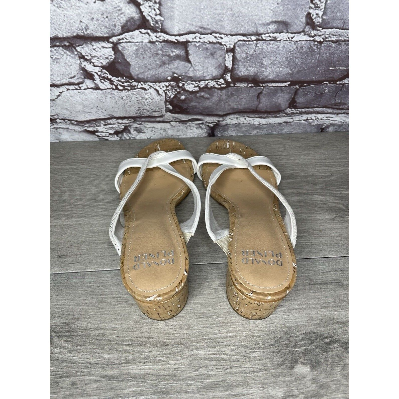 Donald Pliner Donald Pliner OONA White Leather Cork Heel Sandals Women Sz Size US 8 / IT 38 - 10 Thumbnail
