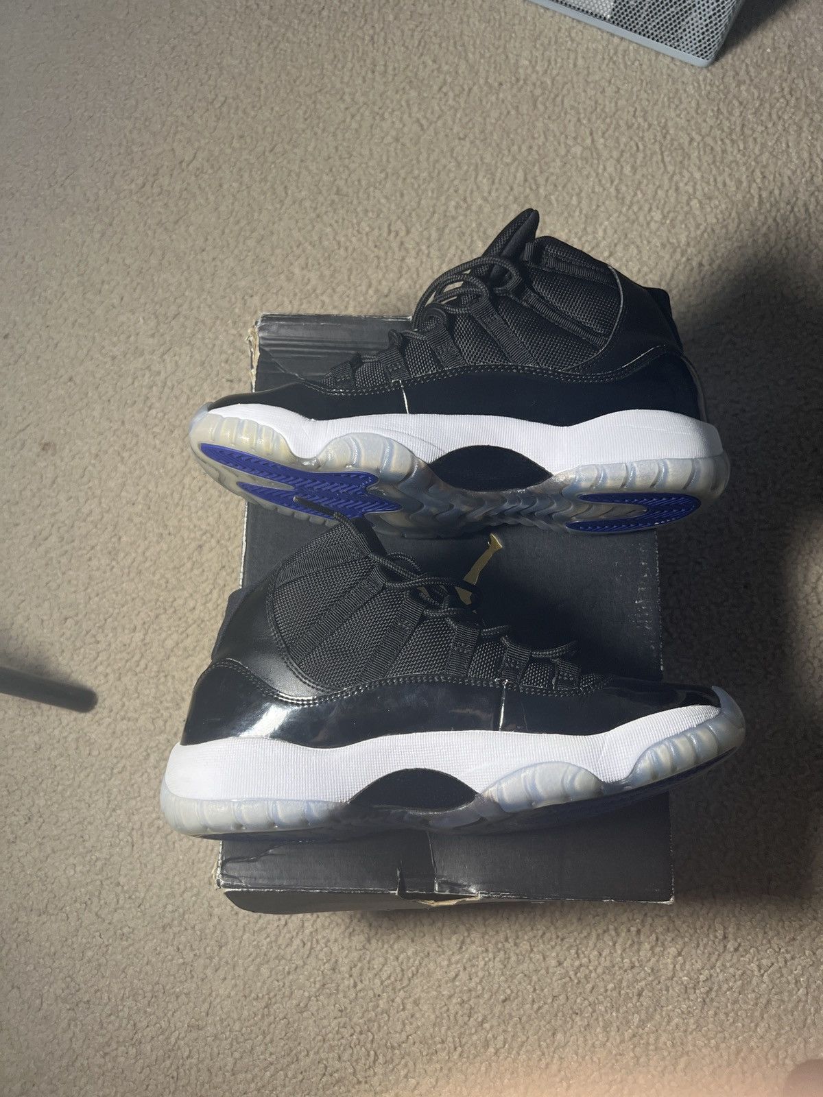 Jordan Brand Jordan 11 “Space Jam” Size US 6 / EU 39 - 3 Thumbnail