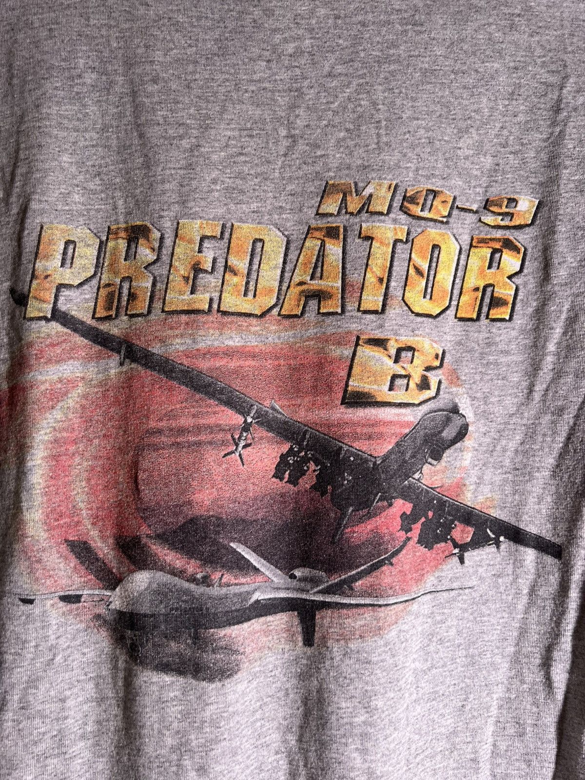 Vintage 90’s 2000’s Y2K VTG Vintage Predator B Military Airplane Tee Size US XL / EU 56 / 4 - 5 Thumbnail