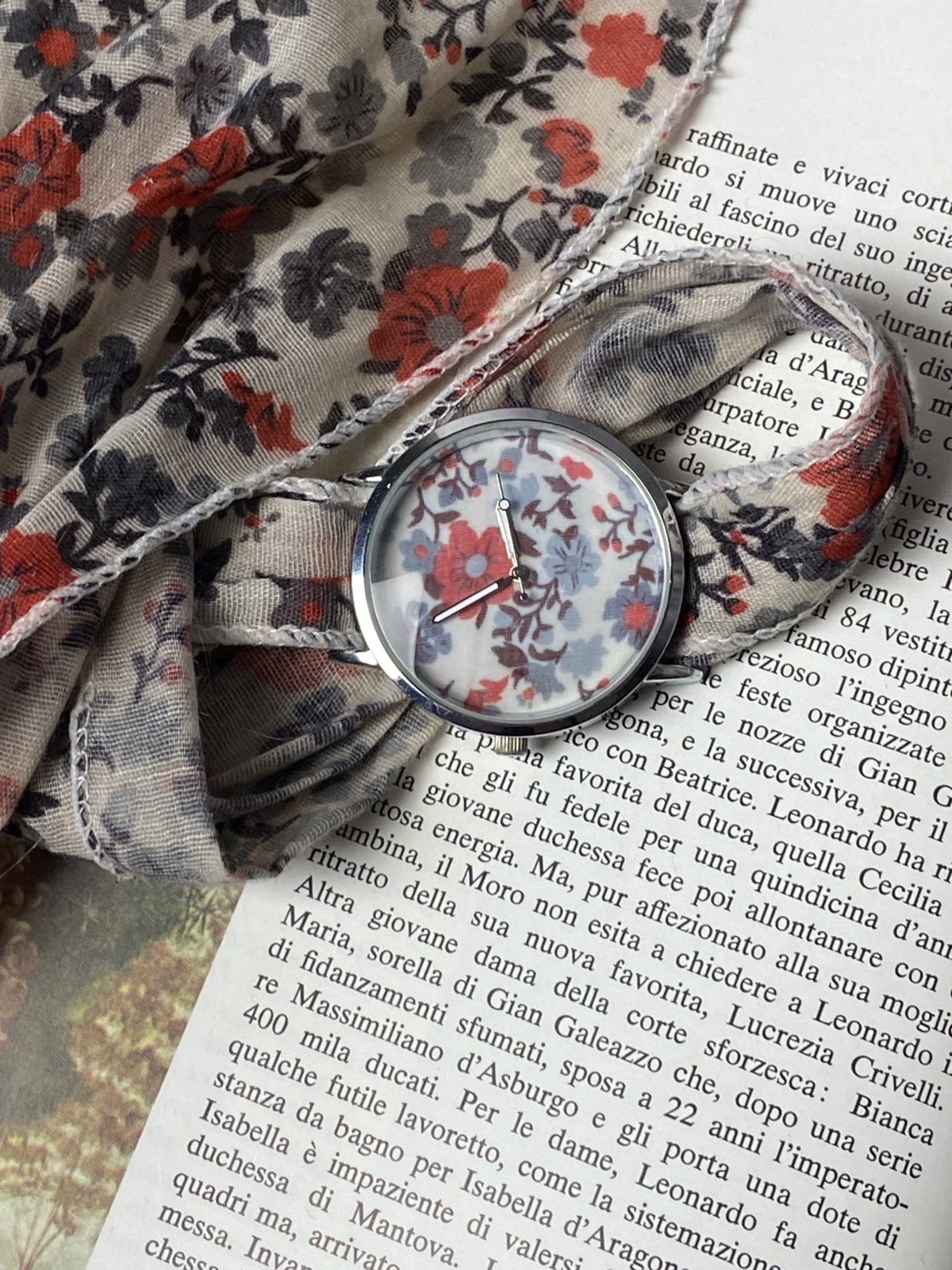 Hysteric Glamour Rare Retro Floral Ribbon Scarf Quartz Watch Avant Garde Art Size ONE SIZE - 2 Thumbnail