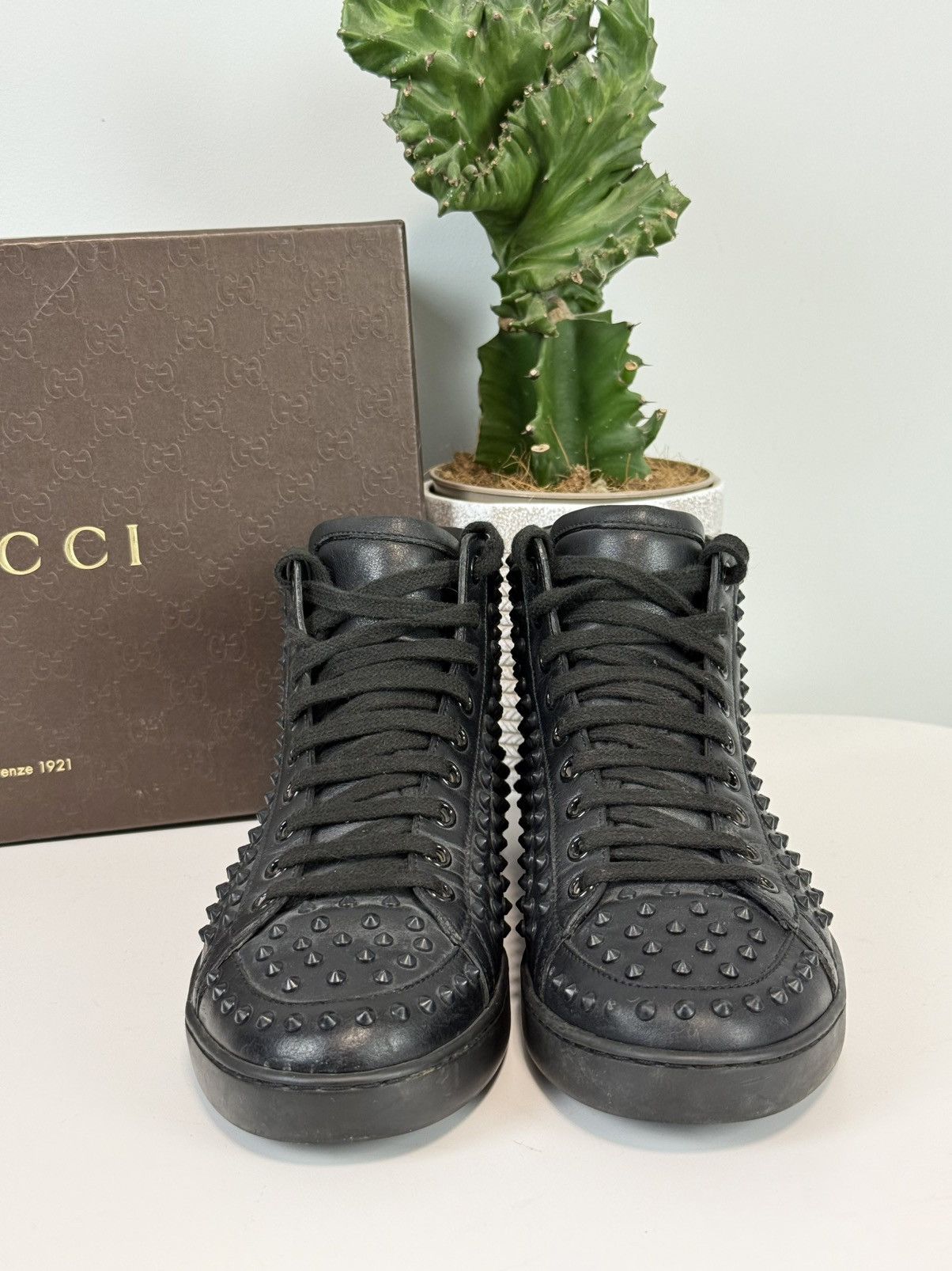 Gucci Gucci Black Leather Studded High-Top Sneakers Size US 7 / IT 37 - 8 Thumbnail