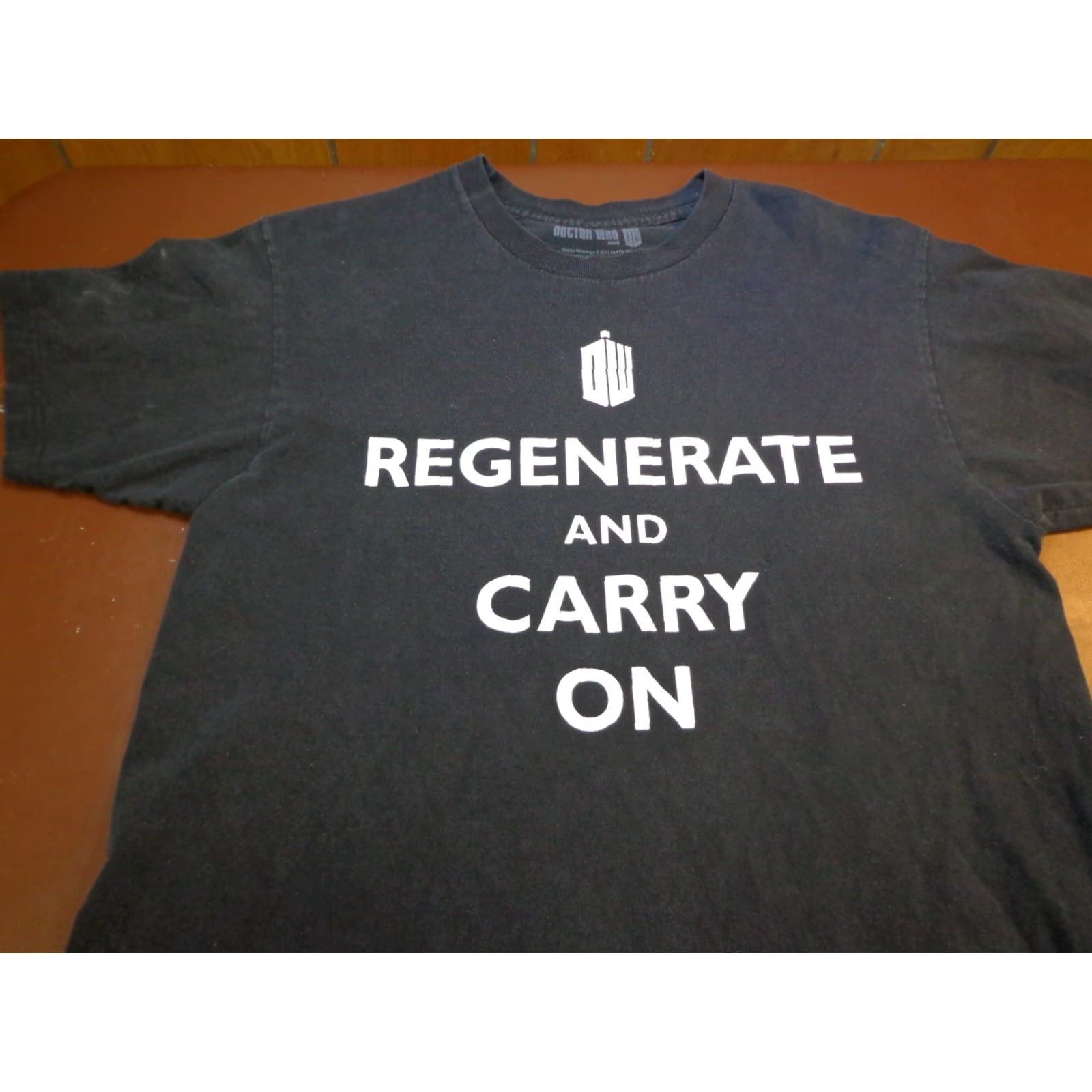 Logo 7 Doctor Who Logo Regenerate and Carry On Black T Shirt Medium M Size US M / EU 48-50 / 2 - 2 Thumbnail