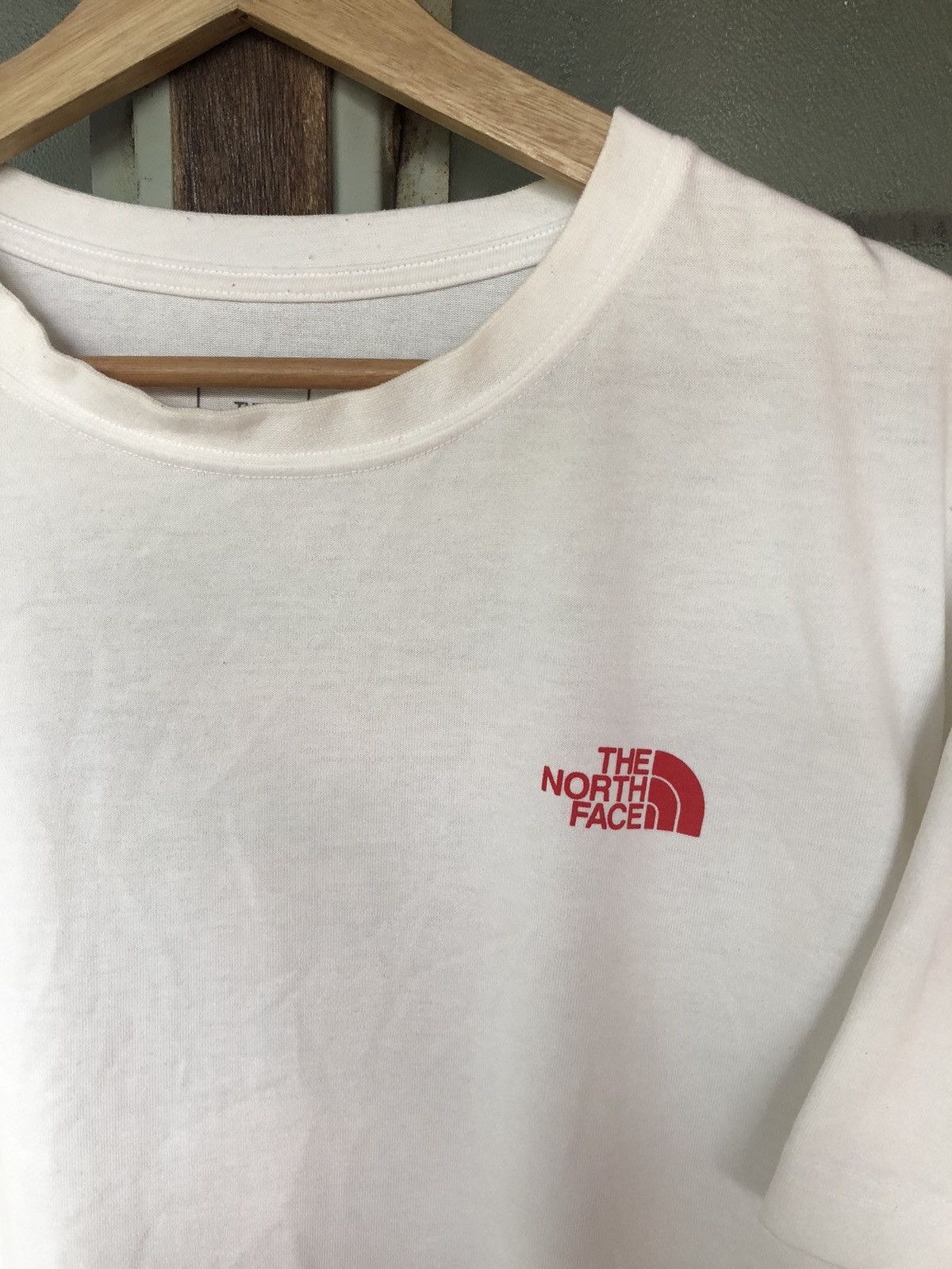 The North Face Vintage The North Face Never Stop Exploring Shirt Tee Size US XL / EU 56 / 4 - 4 Thumbnail