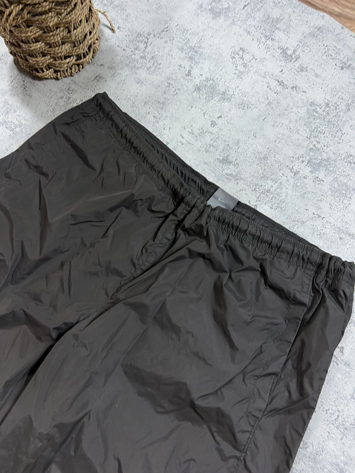 Nike 90s Nike Swoosh Vintage Y2K Gorpcore Parachute Sweatpants Size US 32 / EU 48 - 3 Thumbnail