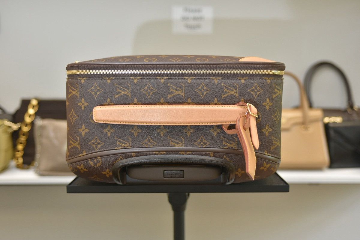 Louis Vuitton Louis Vuitton Pegase 55 Suitcase Monogram Size ONE SIZE - 4 Thumbnail