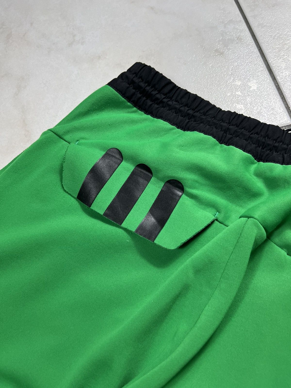 Adidas × Y-3 Adidas Y-3 Yohji Yamamoto sample tech modern sweatpants rare Size US 32 / EU 48 - 18 Thumbnail
